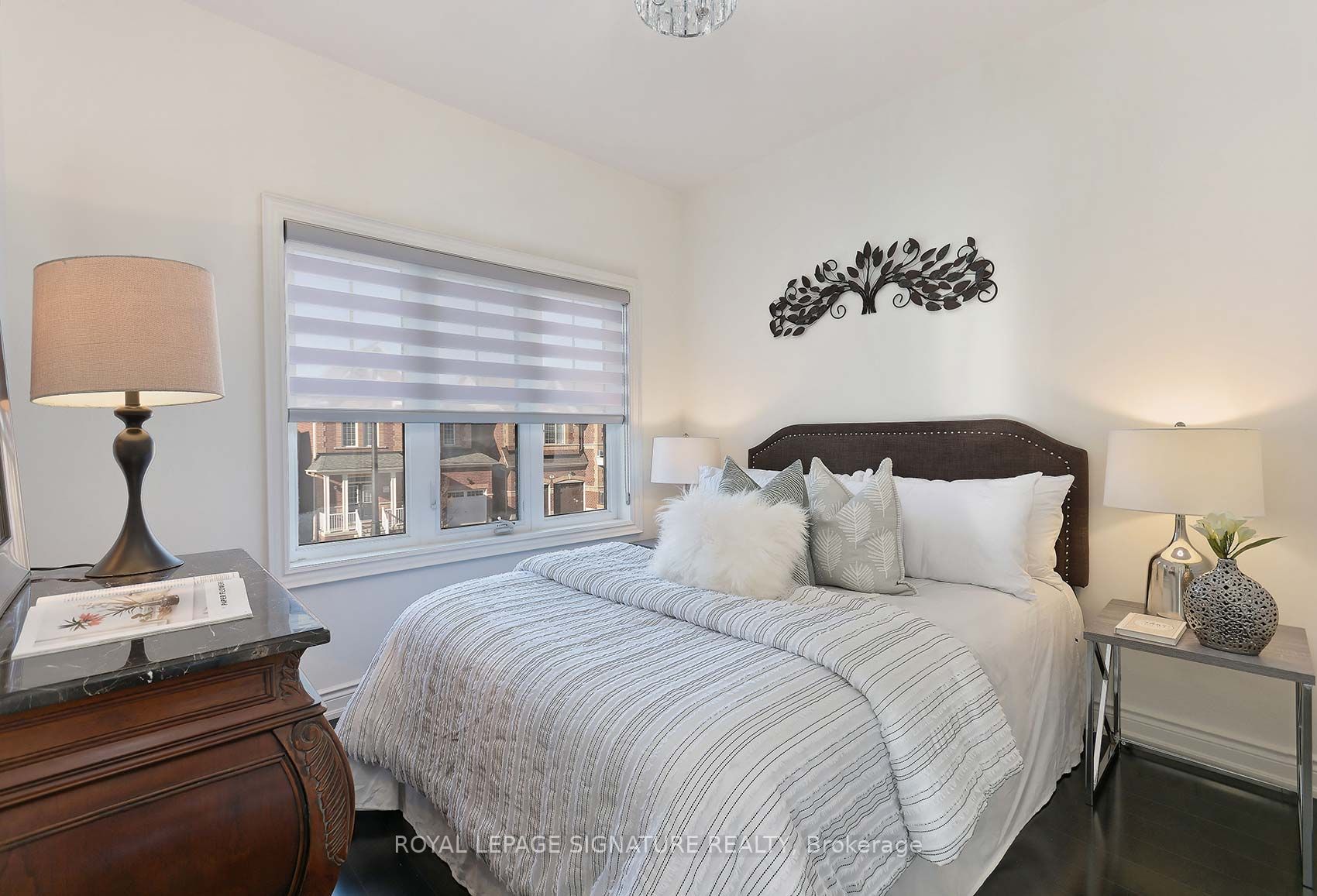 11 Nocturne Ave