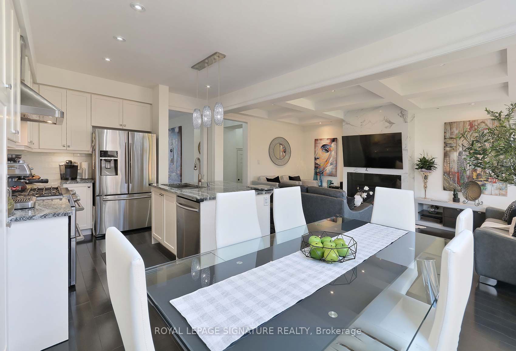 11 Nocturne Ave