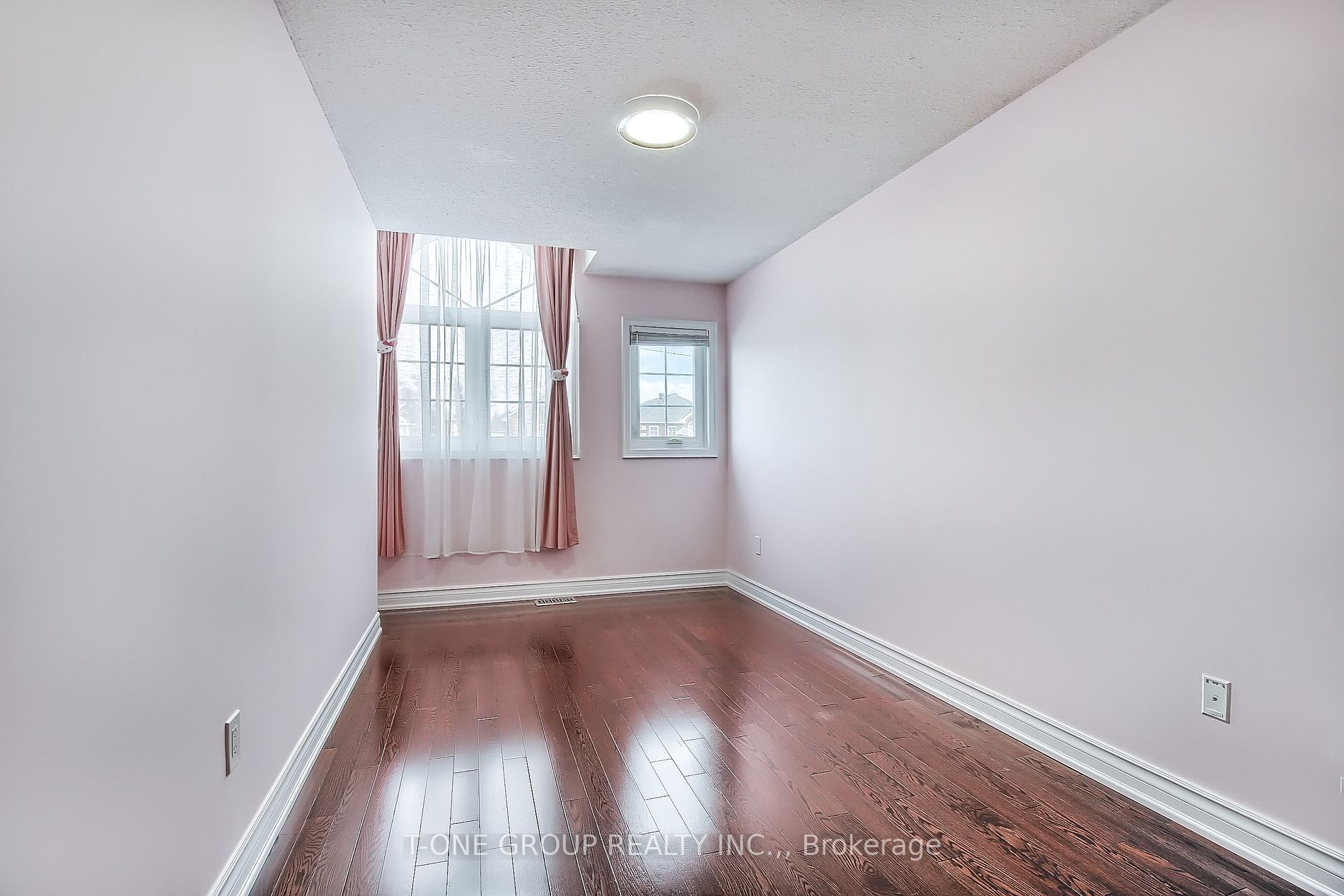 30 Sophia Rd