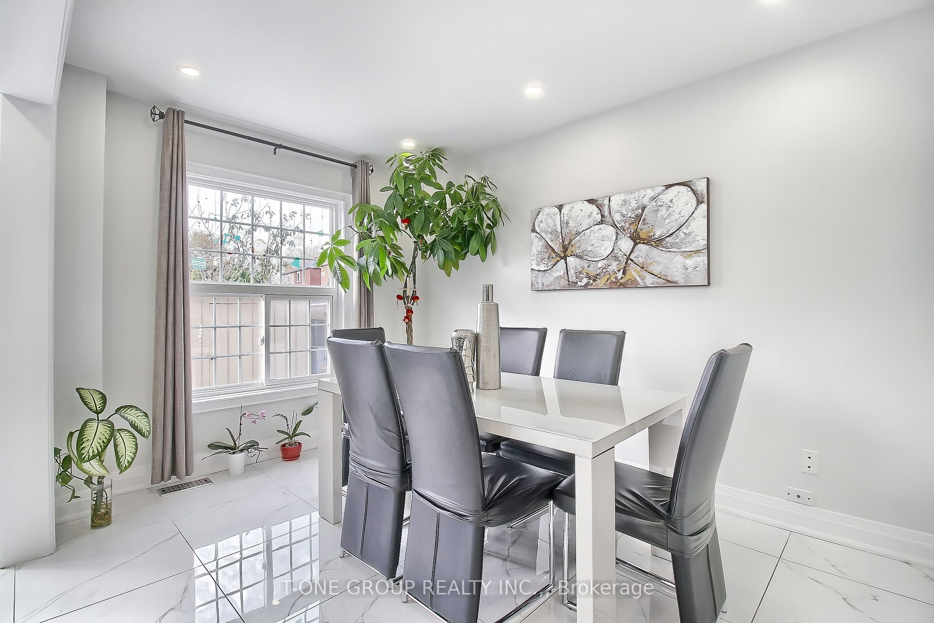 30 Sophia Rd