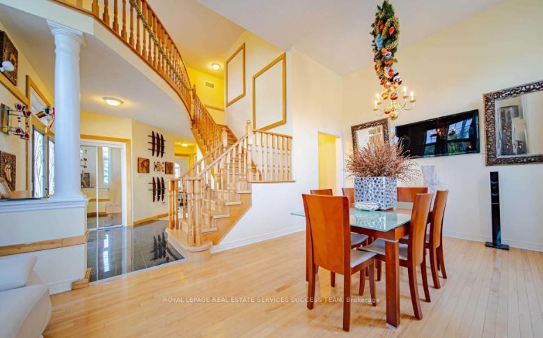 255 Fred Mclaren Blvd E