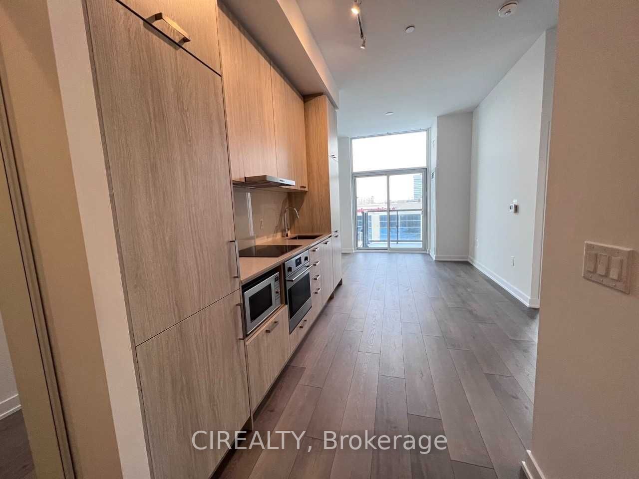 10 Honeycrisp Cres, #319