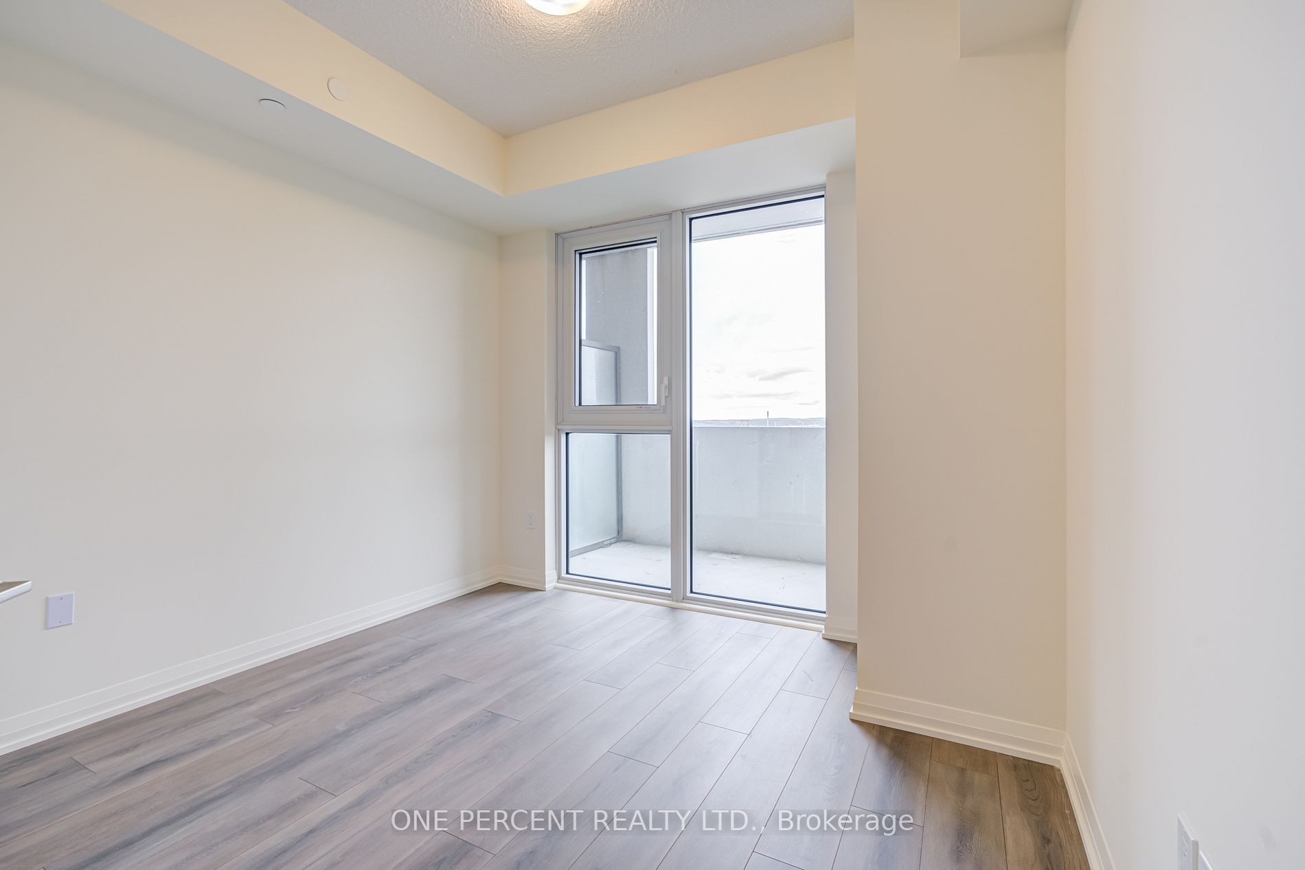 9000 Jane St, #2324