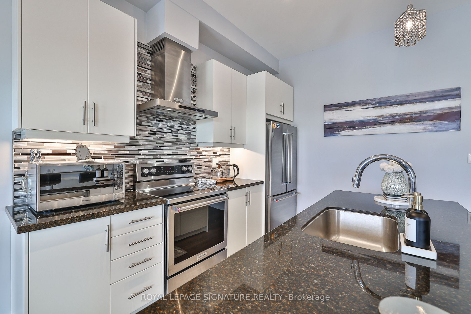 362 Elyse Crt