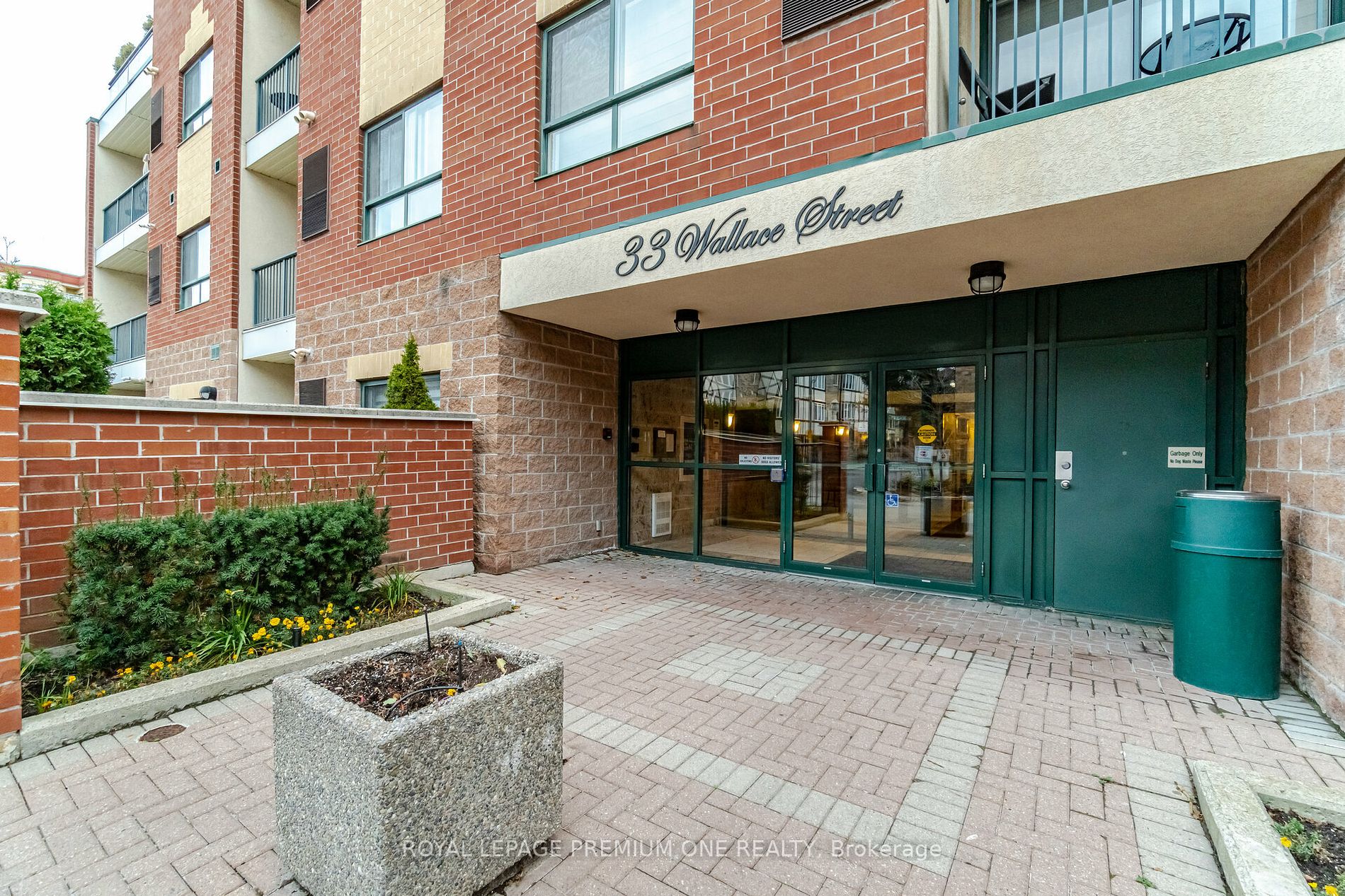 33 Wallace St, #102
