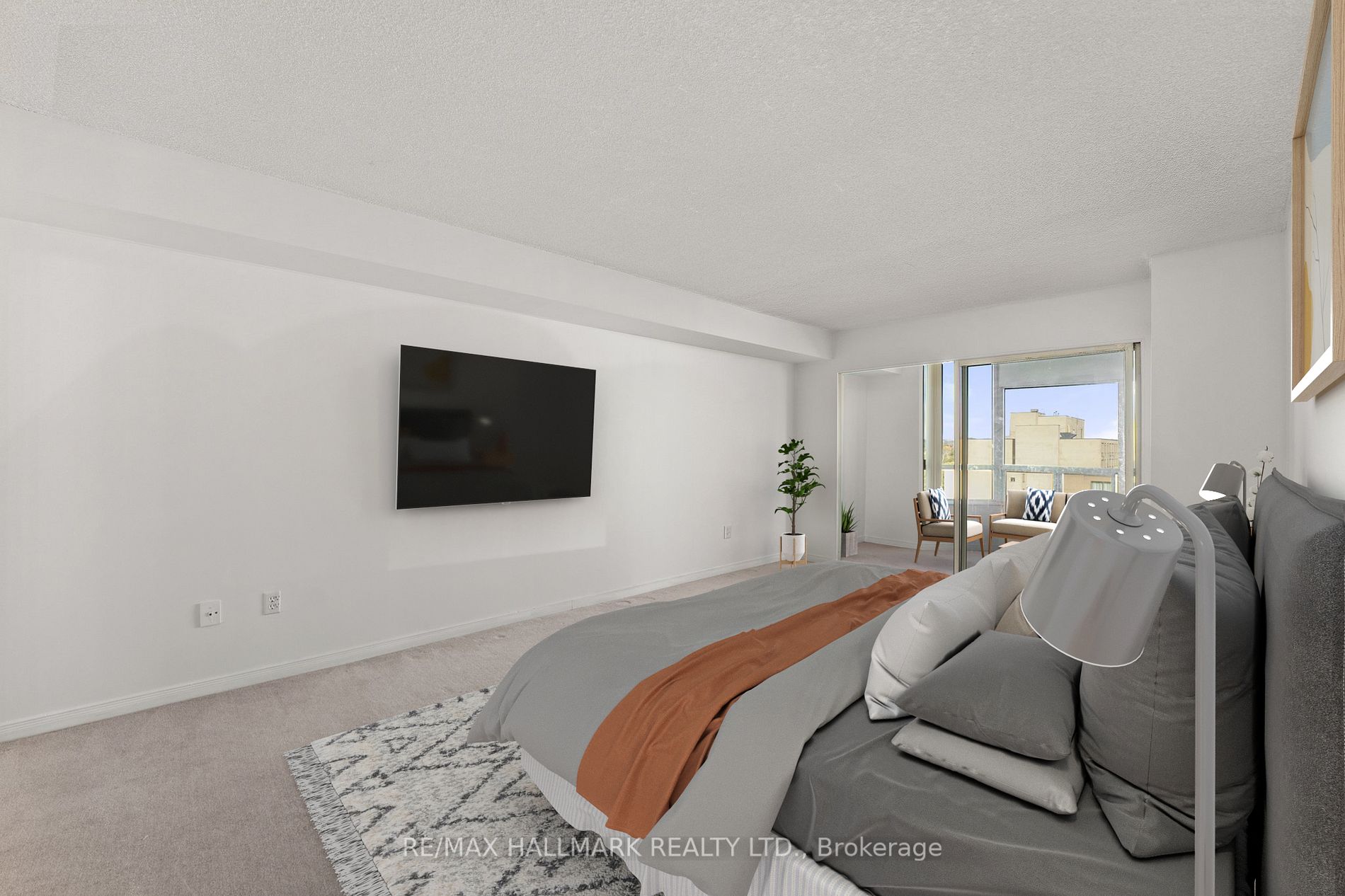 309 Major Mackenzie Dr E, #905