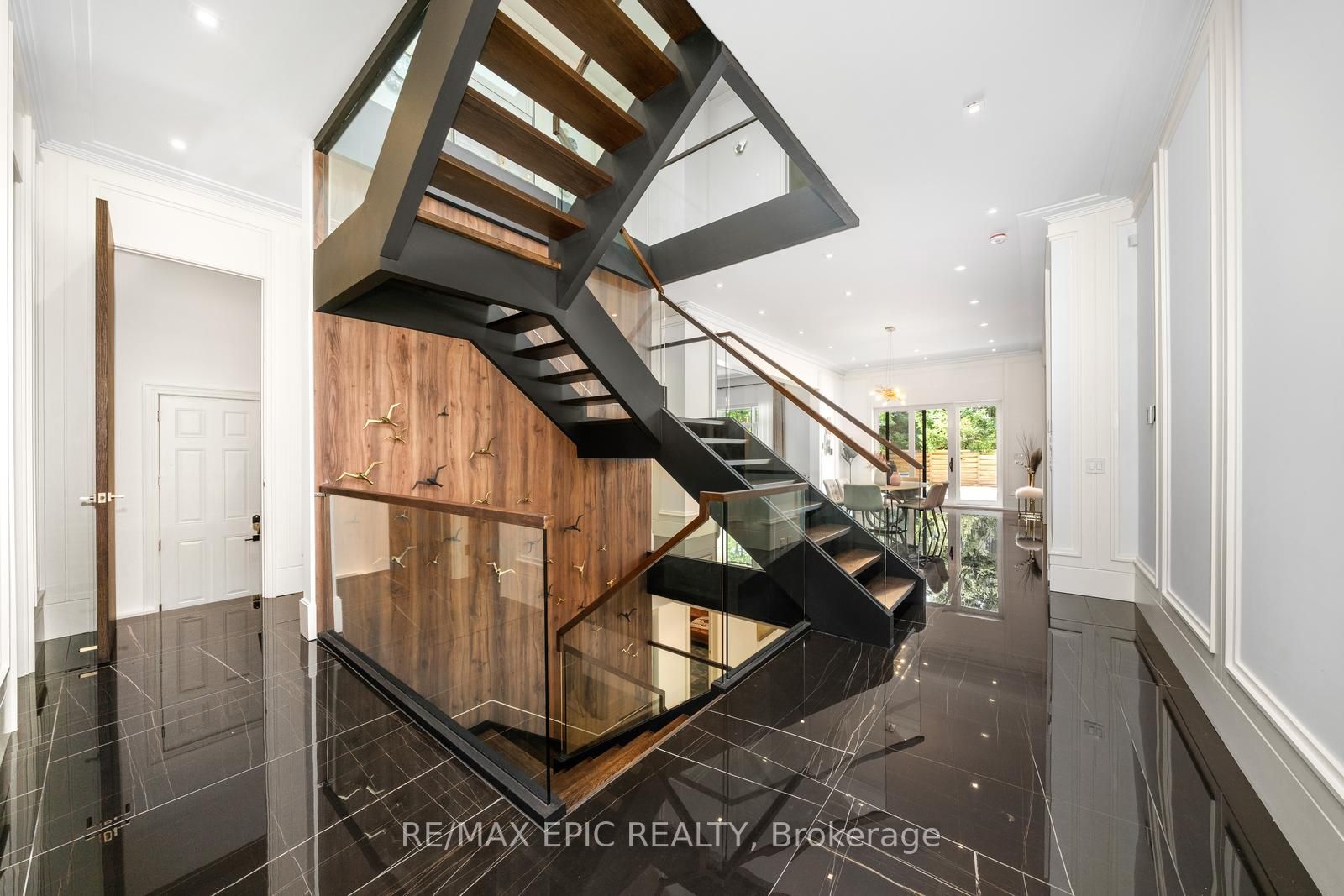 106 Dexter Rd