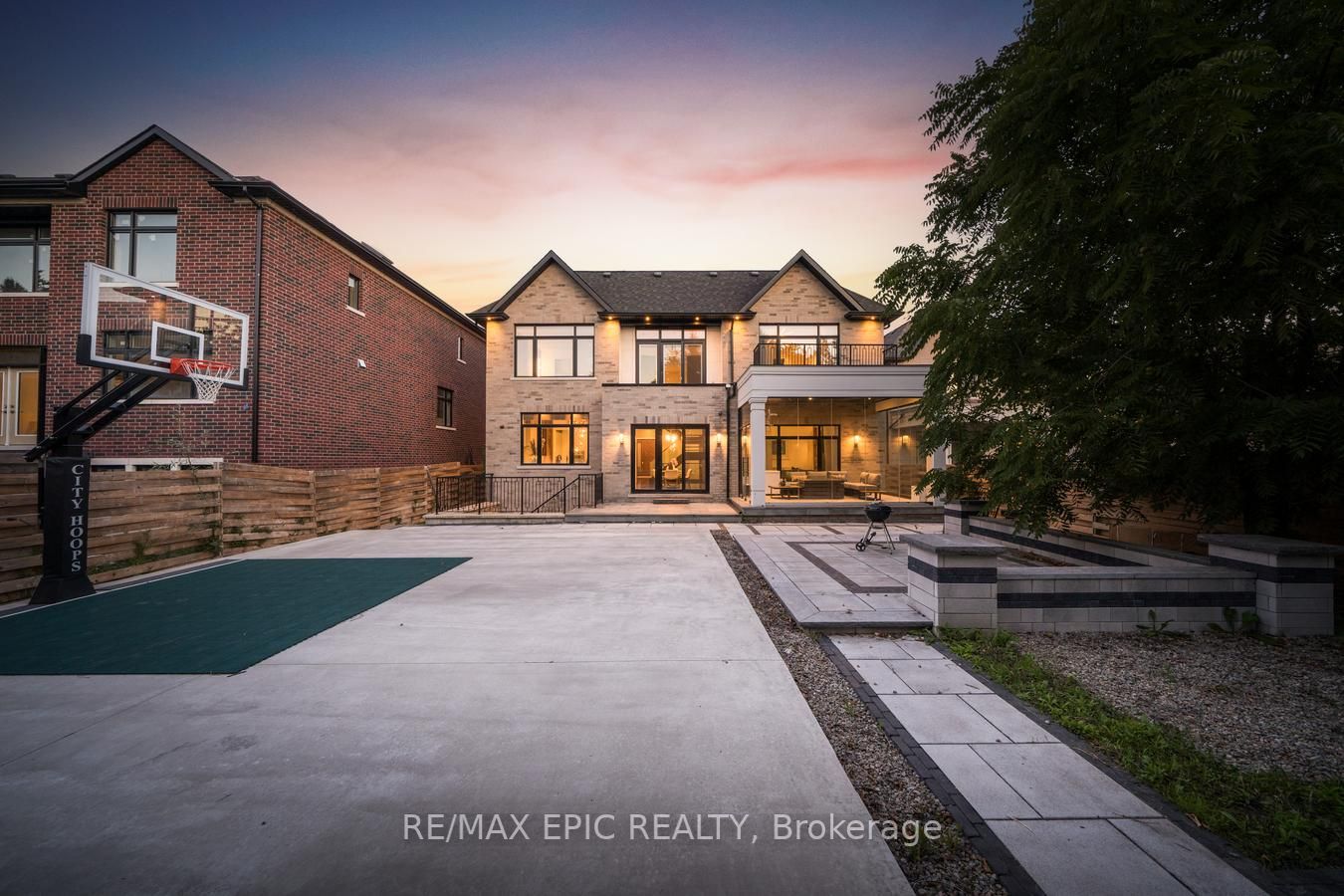 106 Dexter Rd