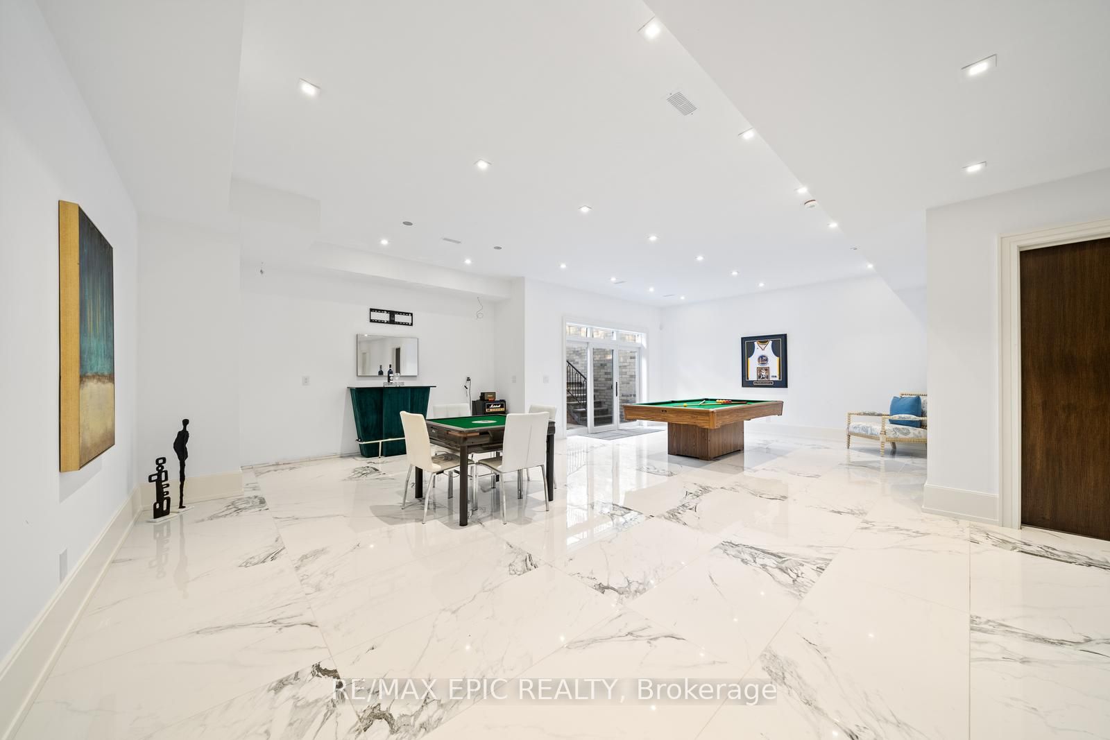 106 Dexter Rd