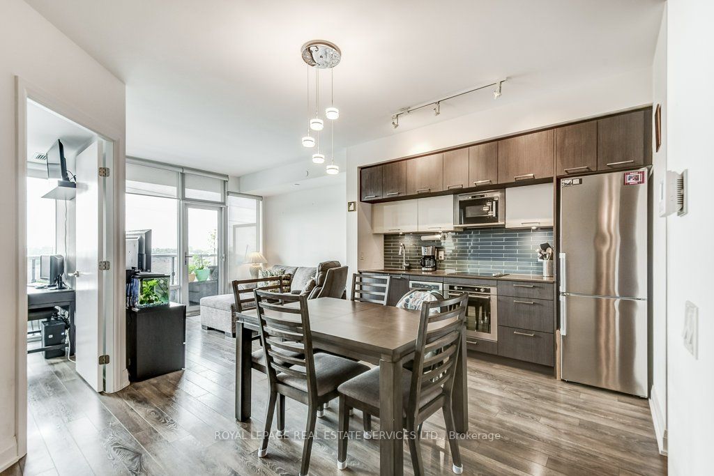 4800 Highway 7, #511