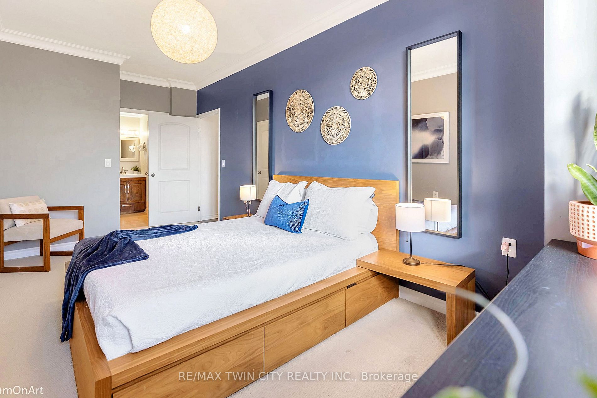 15450 Yonge St, #209