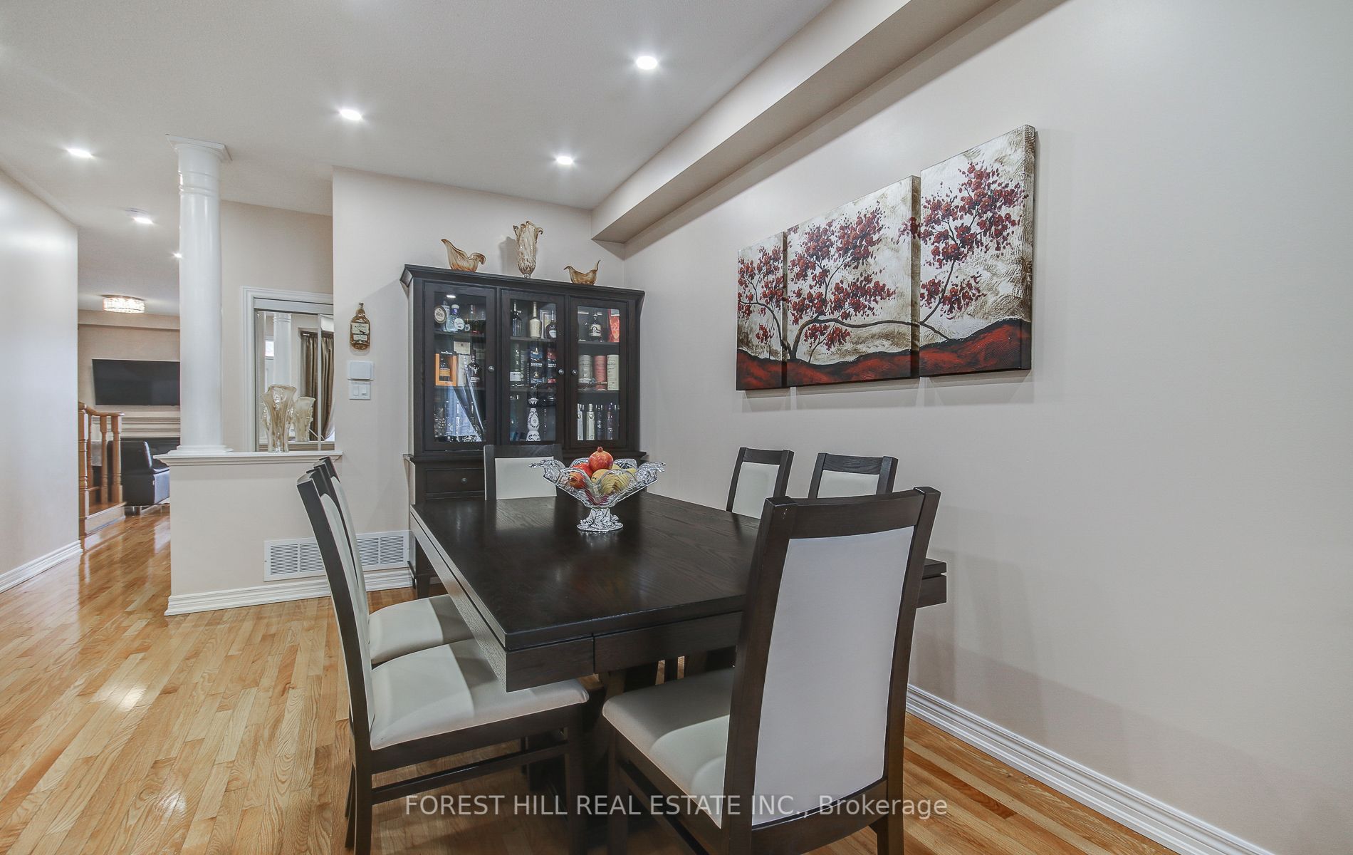 32 Windrow St