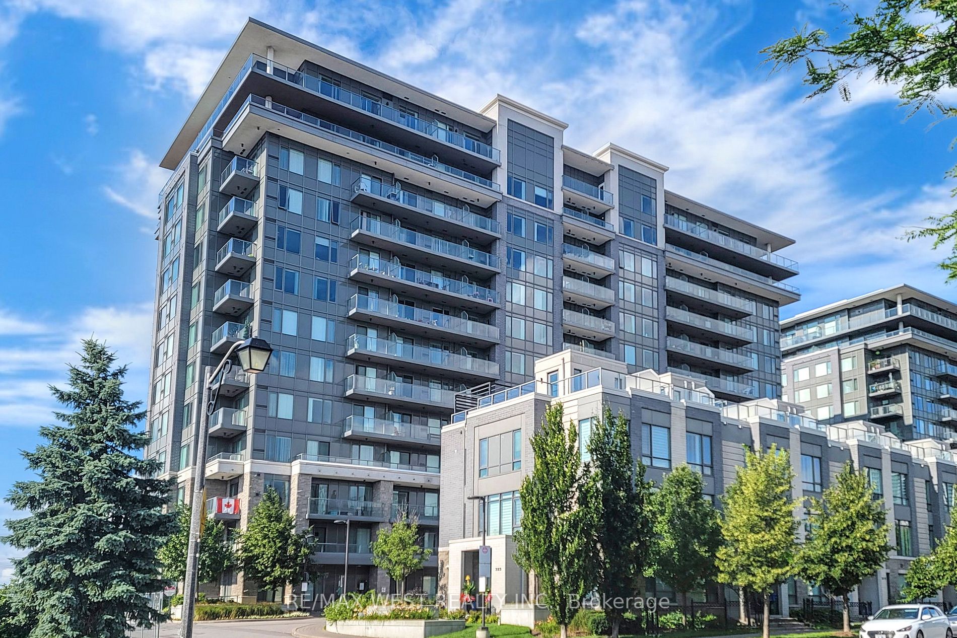 325 South Park Rd, #701