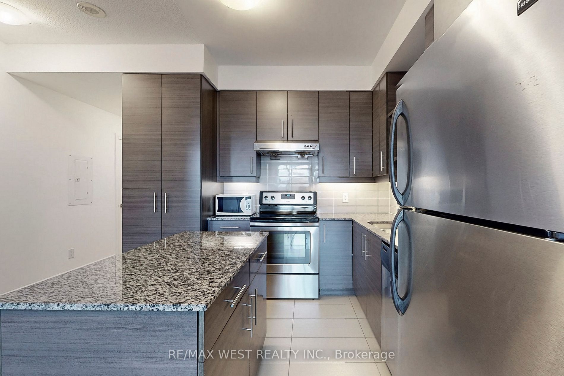 325 South Park Rd, #701