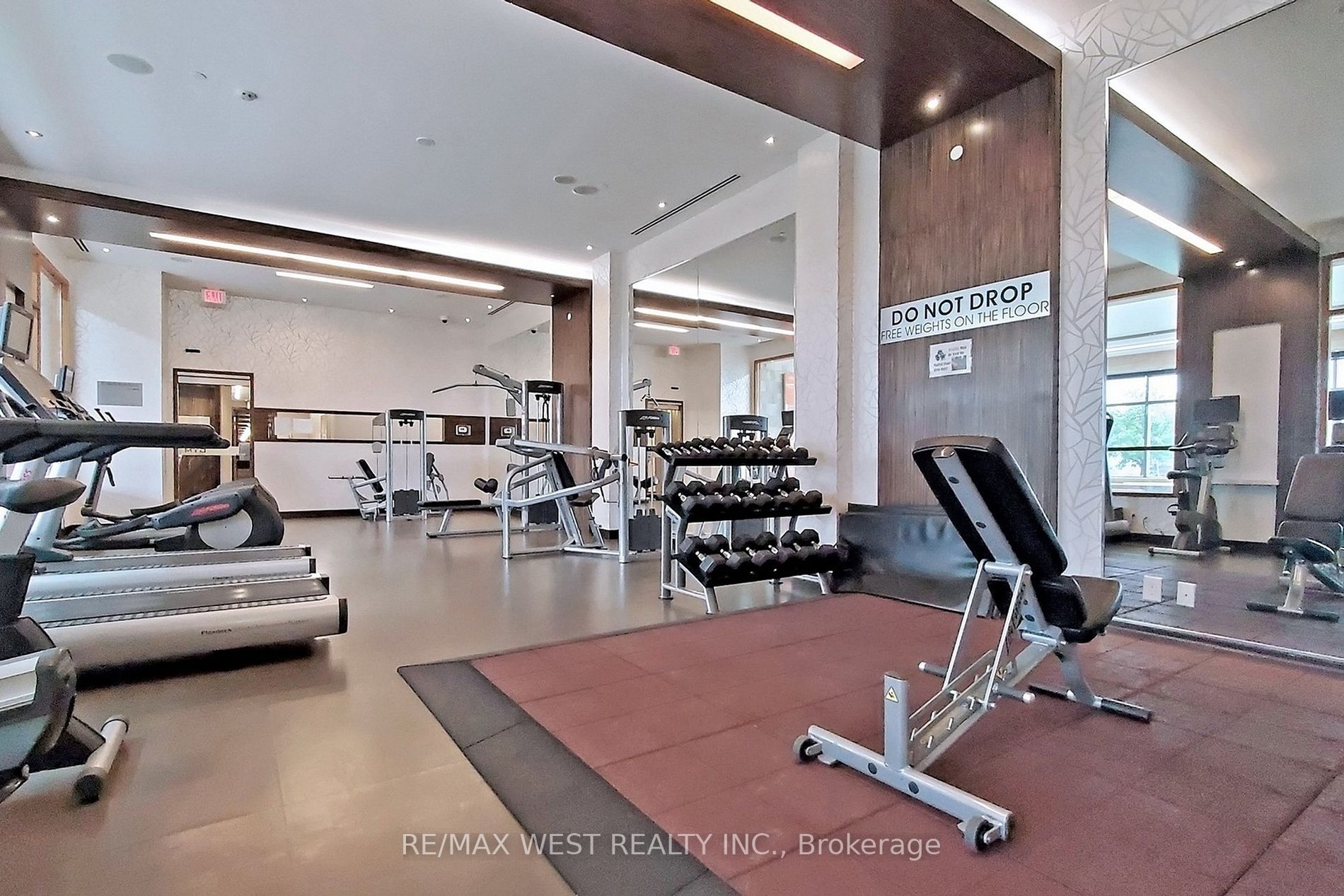 325 South Park Rd, #701