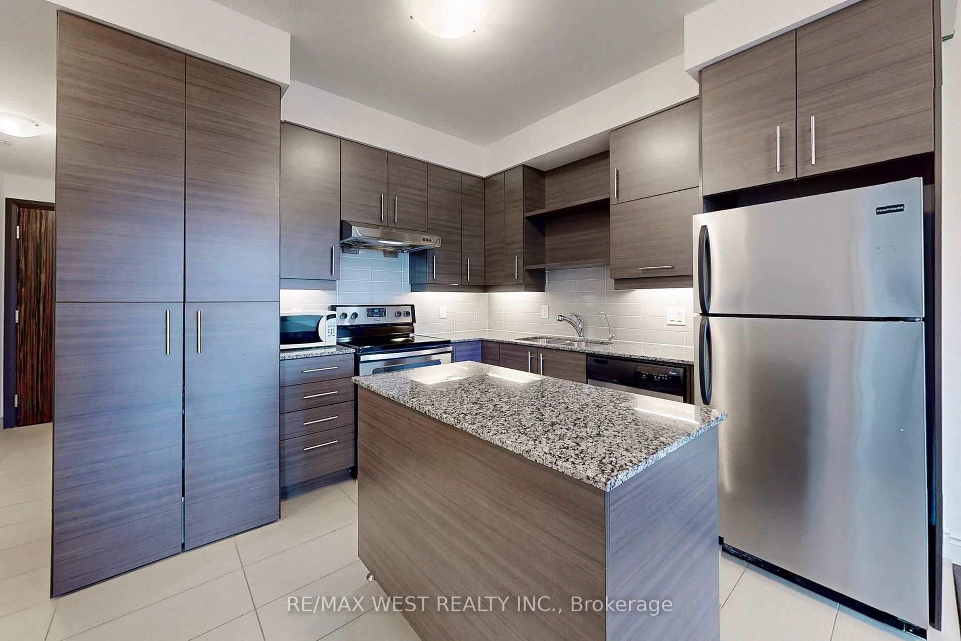 325 South Park Rd, #701