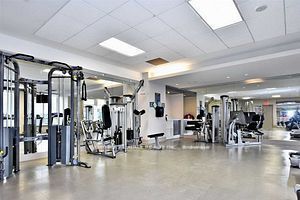 7161 Yonge St, #1527