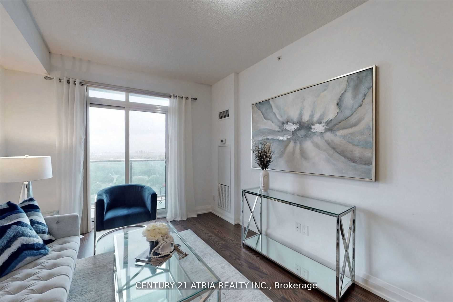 7161 Yonge St, #1527