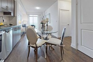 7161 Yonge St, #1527