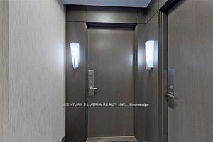 7161 Yonge St, #1527