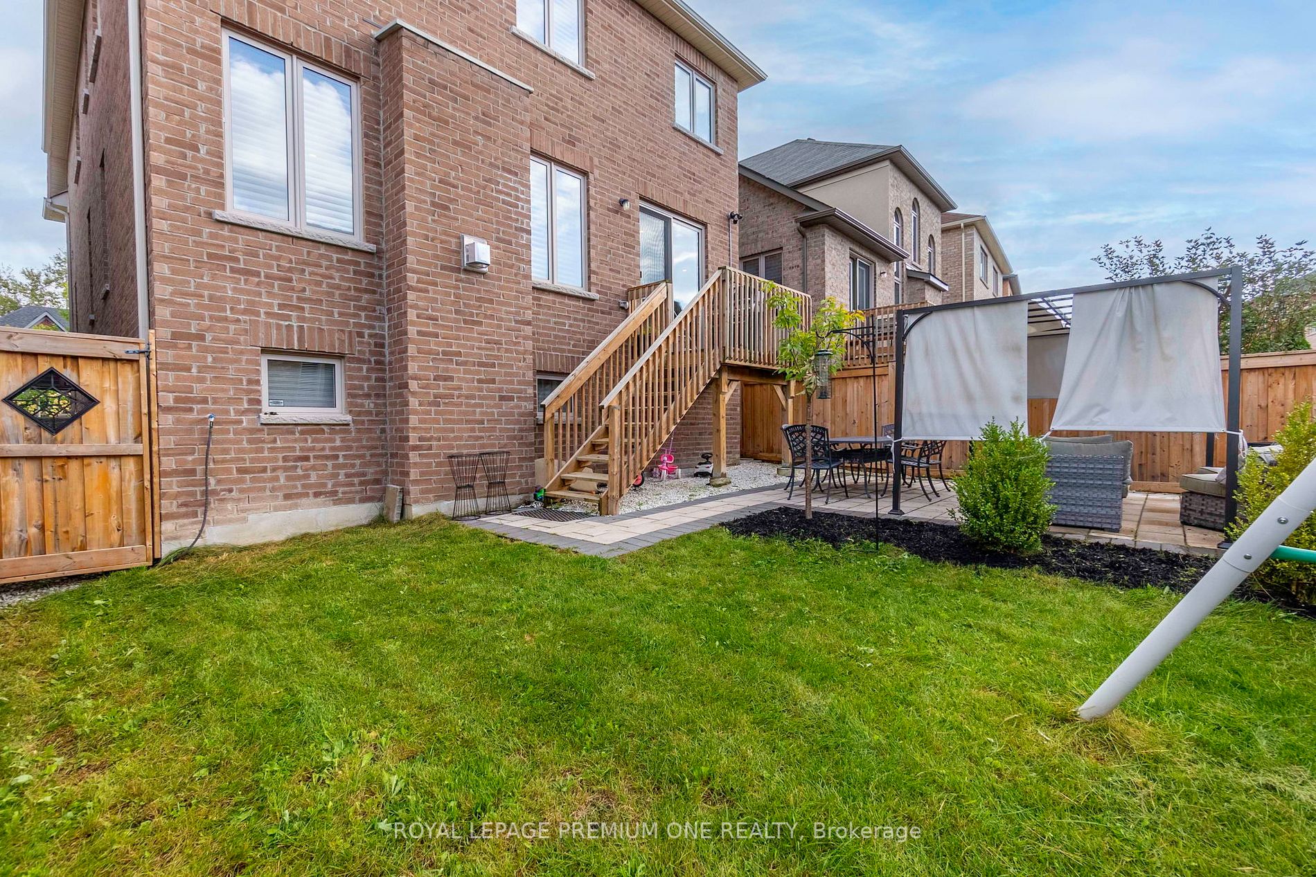 636 Clifford Perry Pl