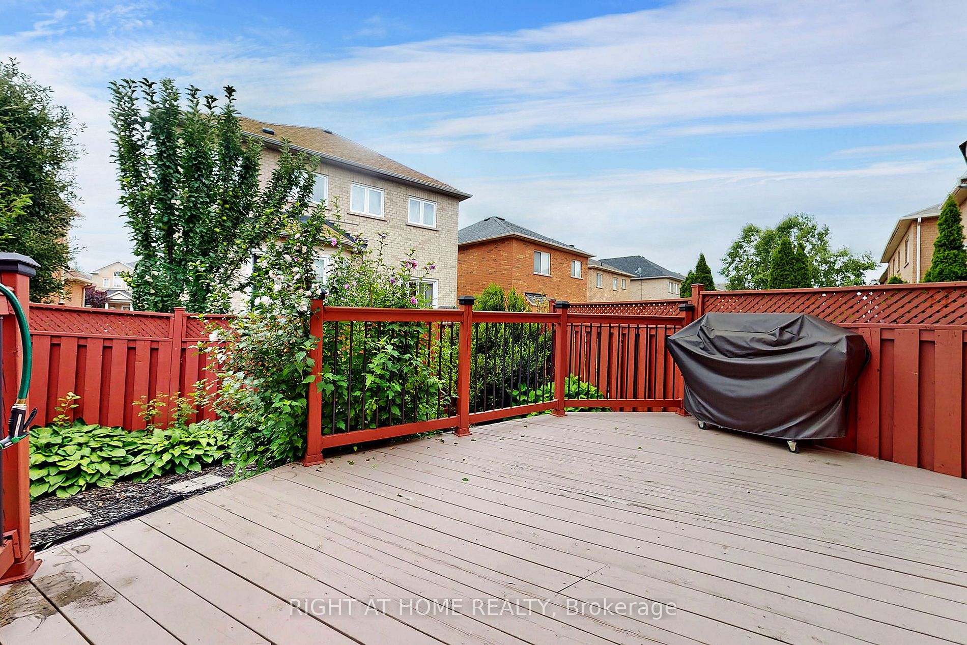 152 Dolce Cres