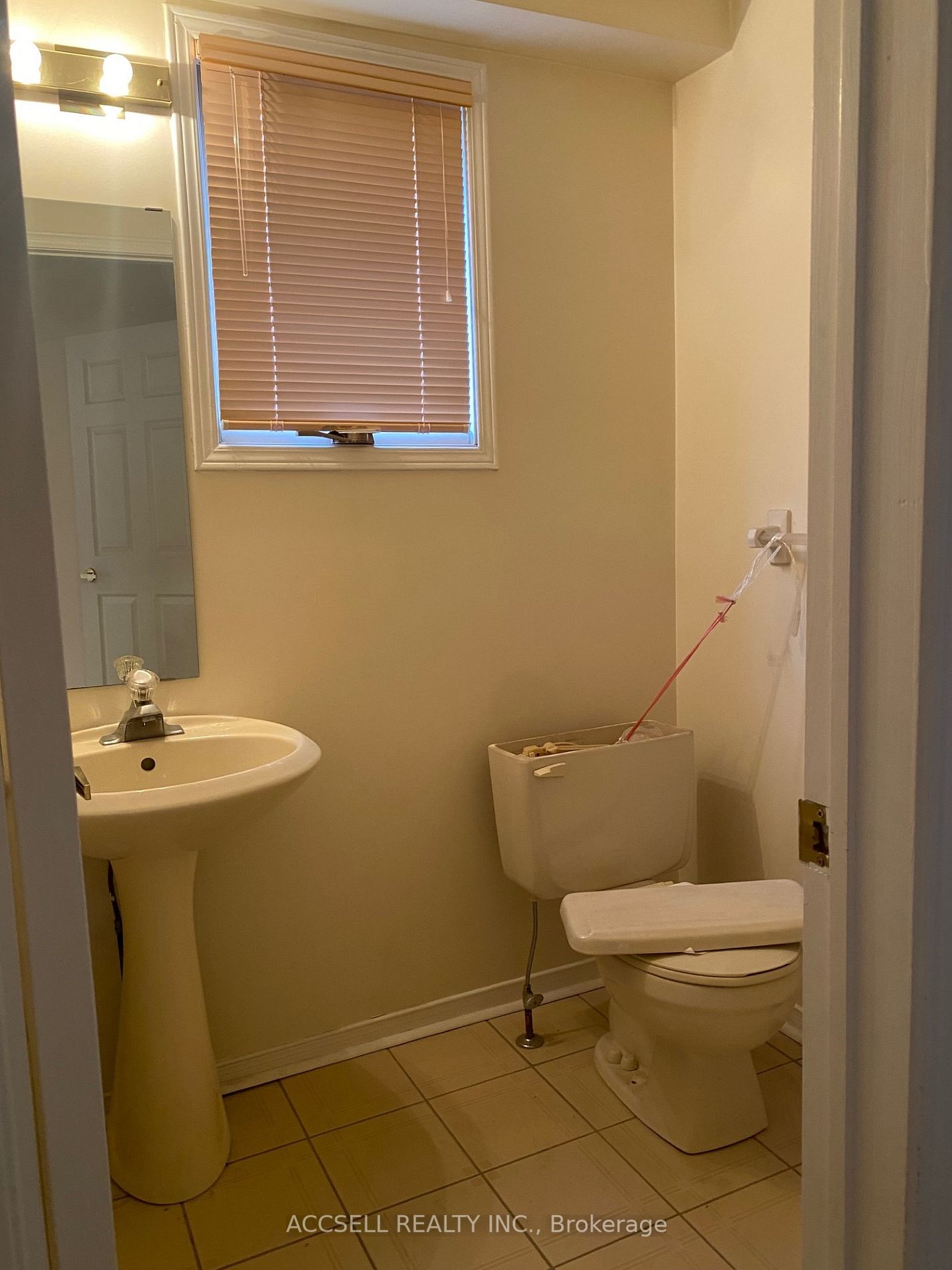 9 Fanshawe Dr