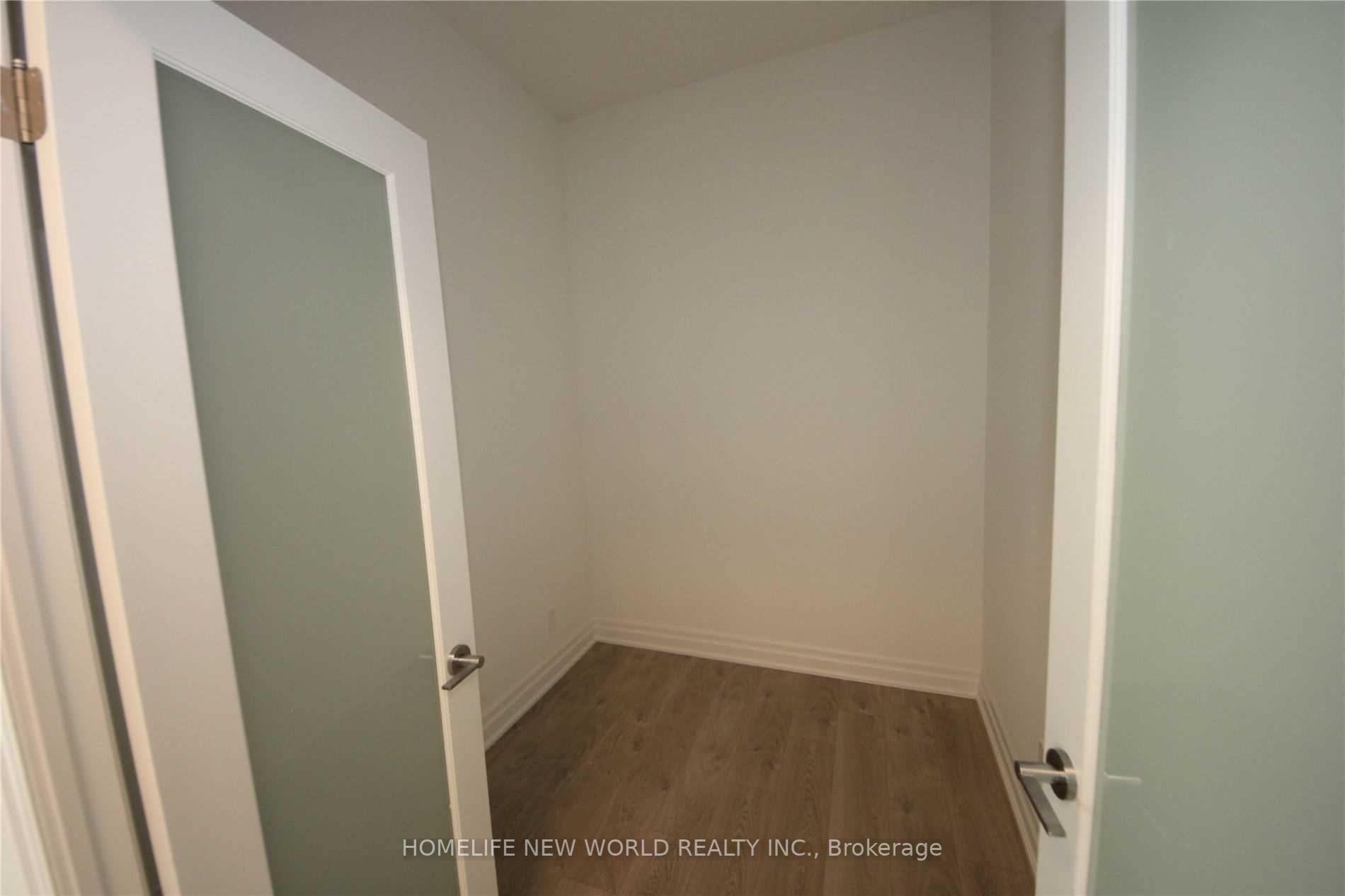 8 Rouge Valley Dr W, #1210B