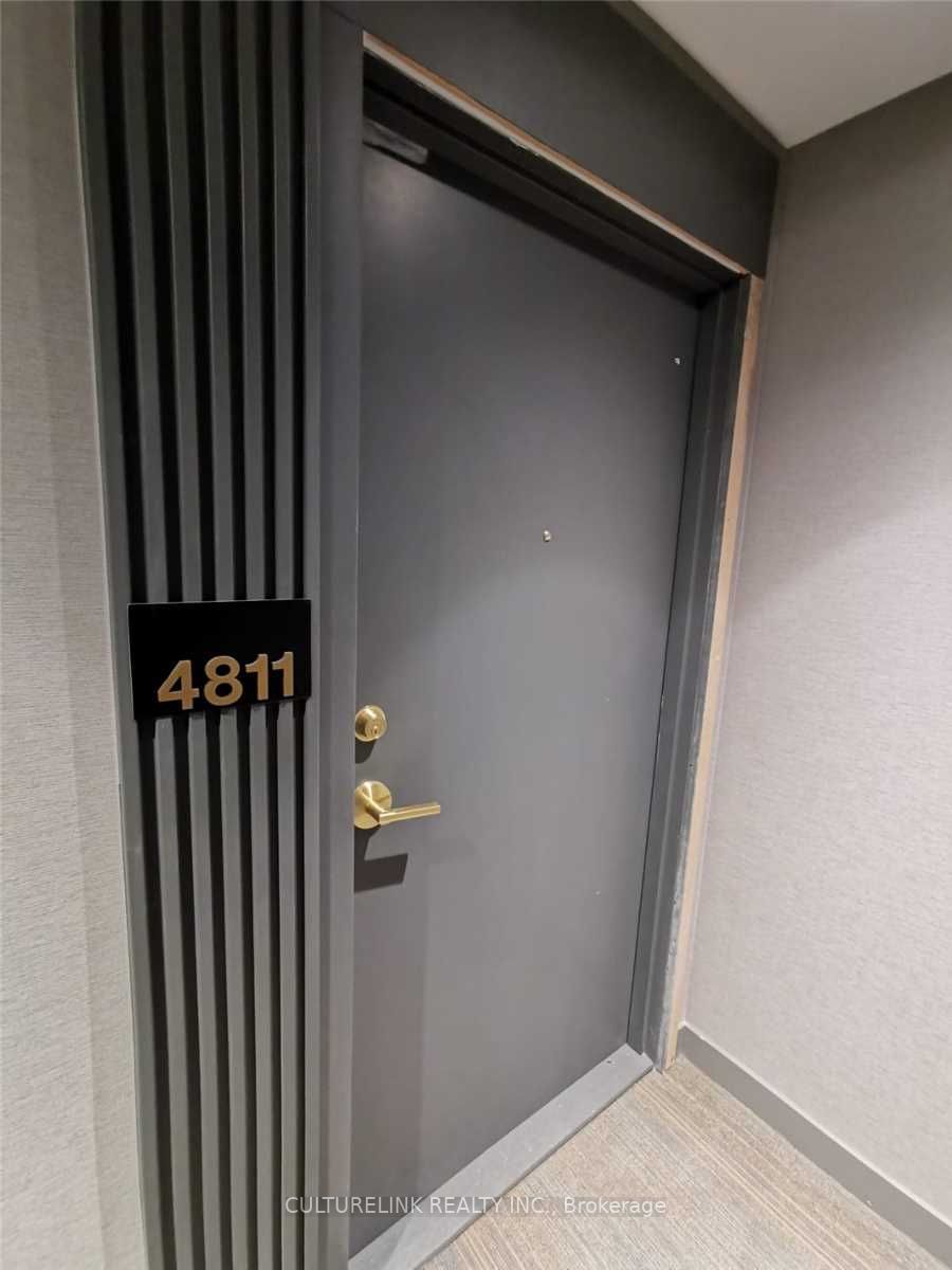898 Portage Pkwy, #4811