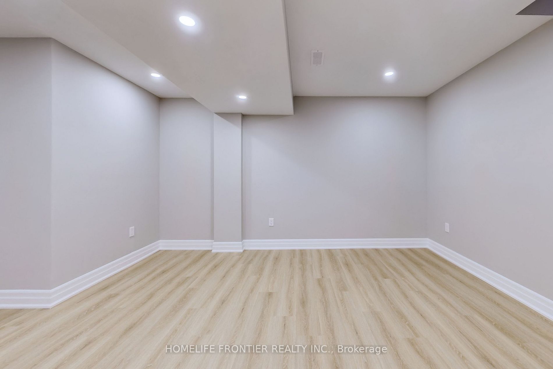 10 Delattaye Ave