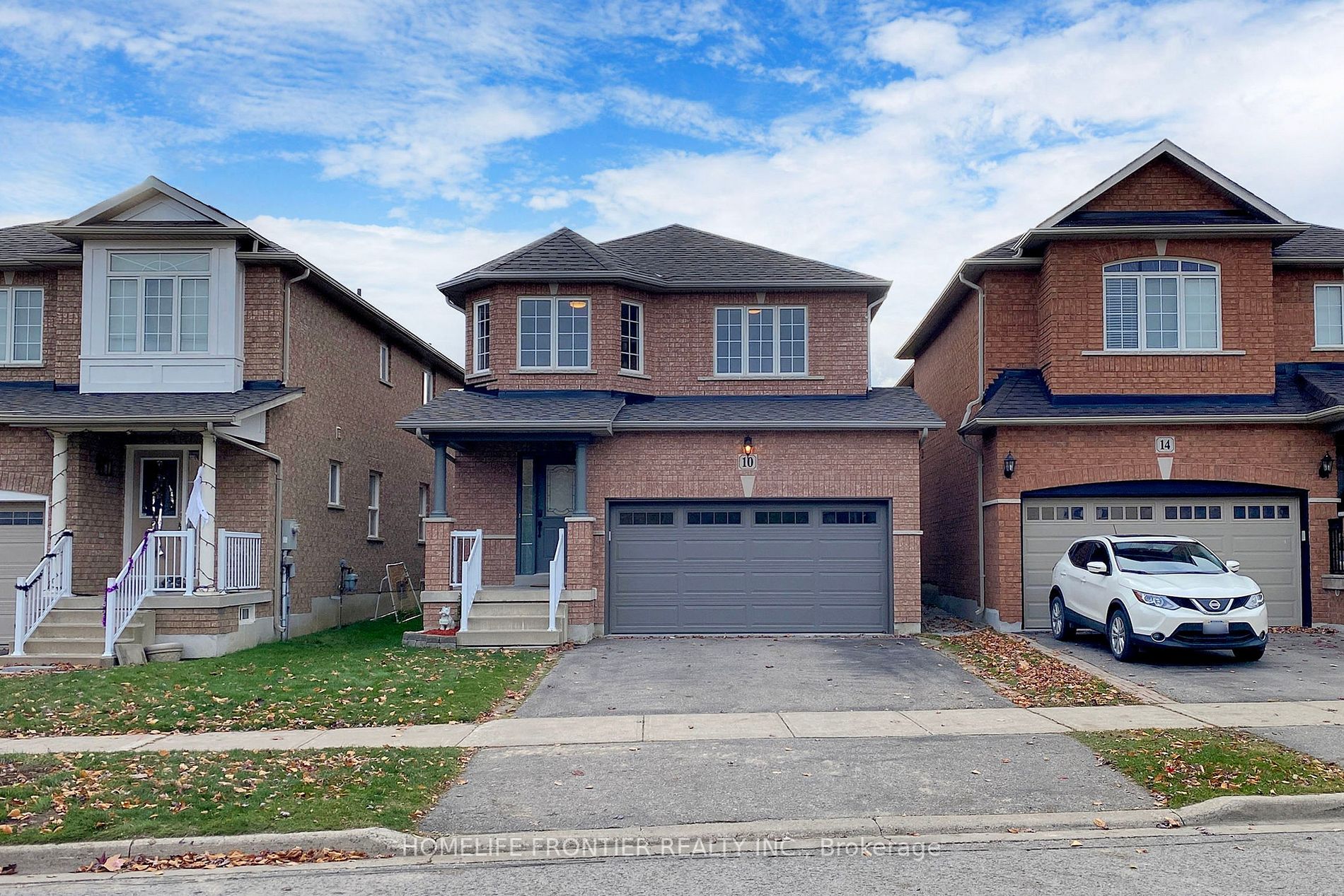 10 Delattaye Ave