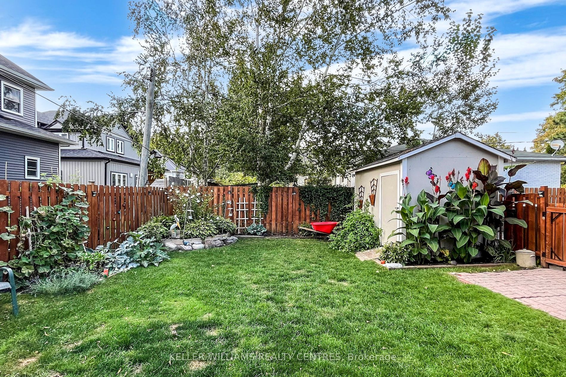 22 Ravenswood Drive