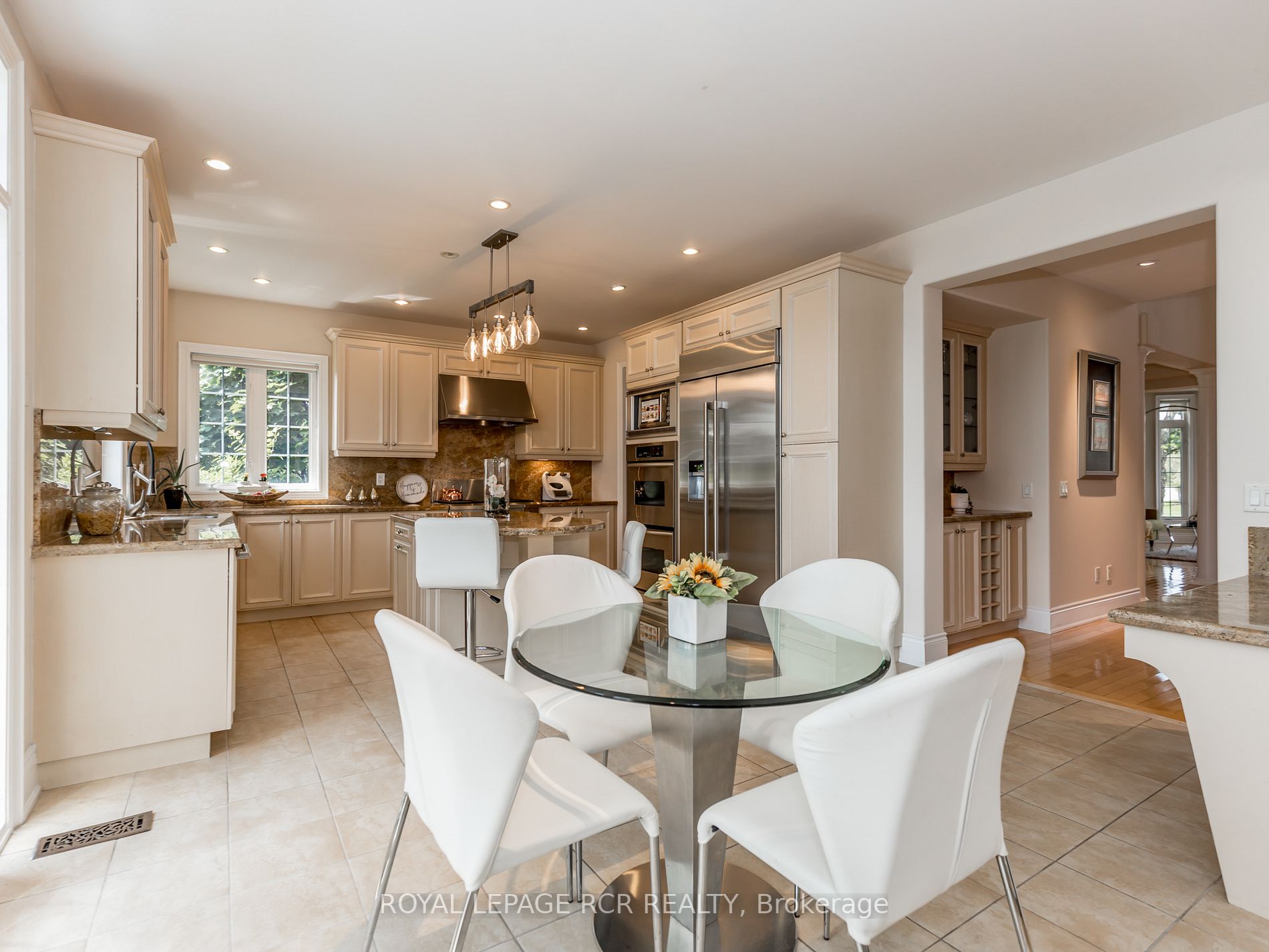 34 Emerald Heights Dr