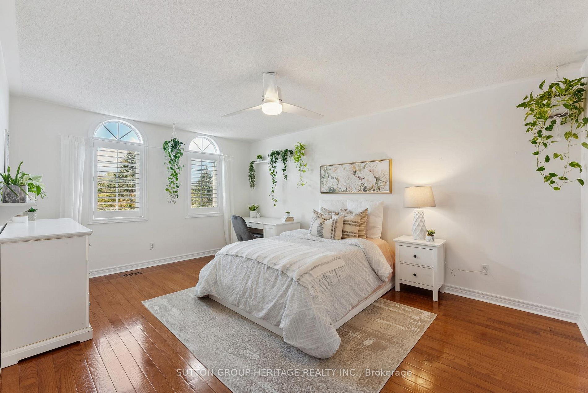 39 Legacy Dr
