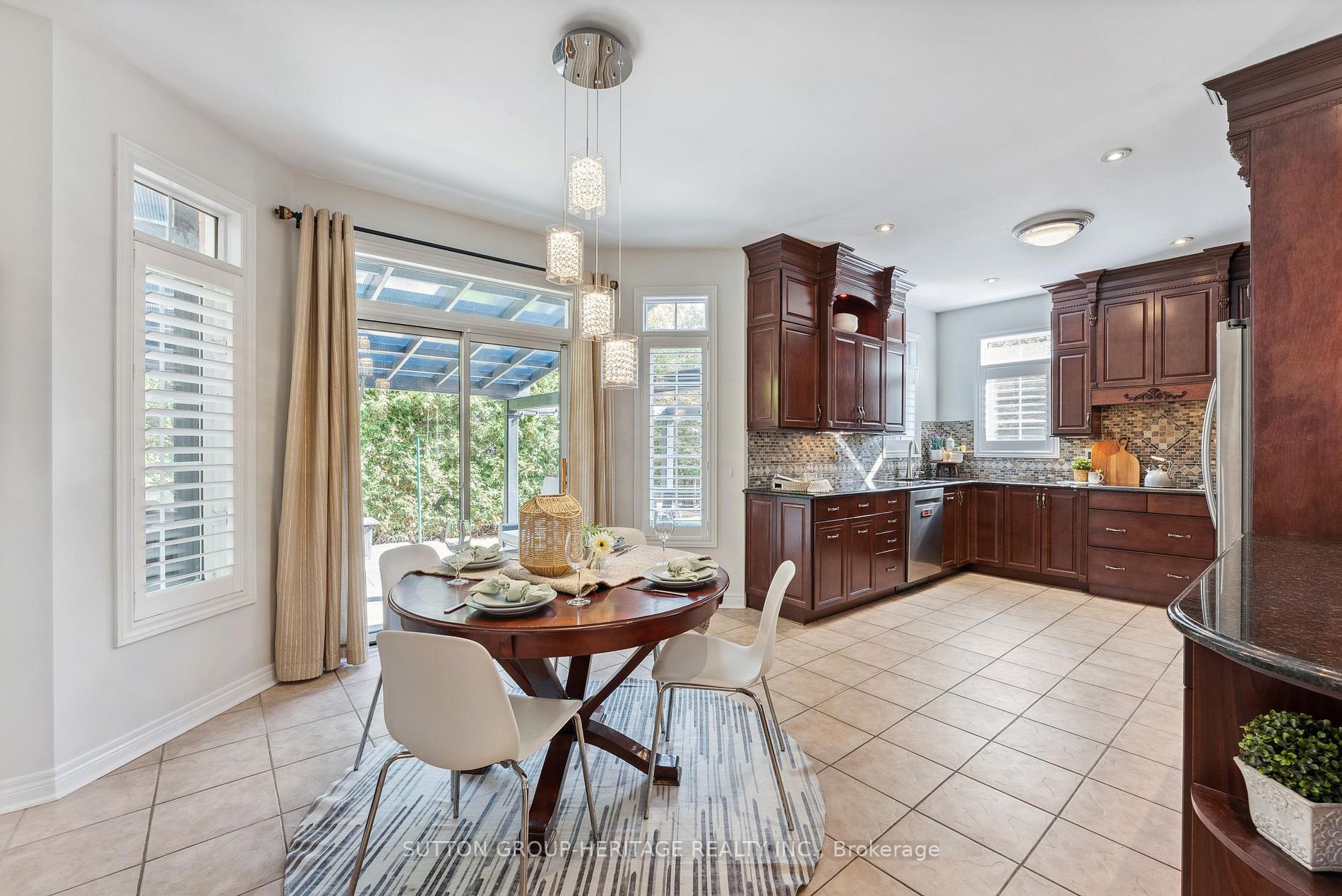 39 Legacy Dr