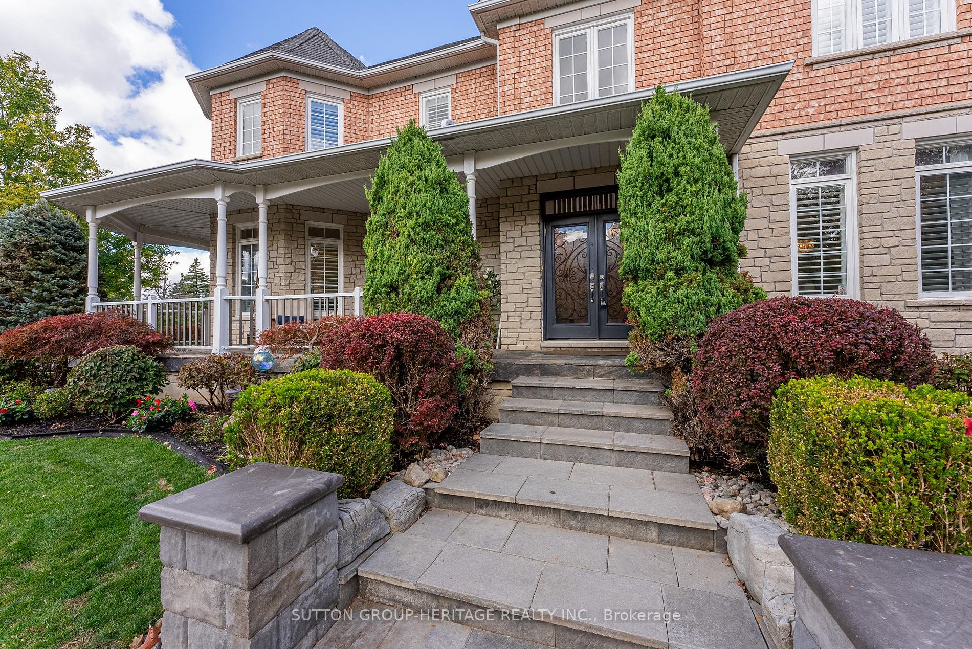 39 Legacy Dr