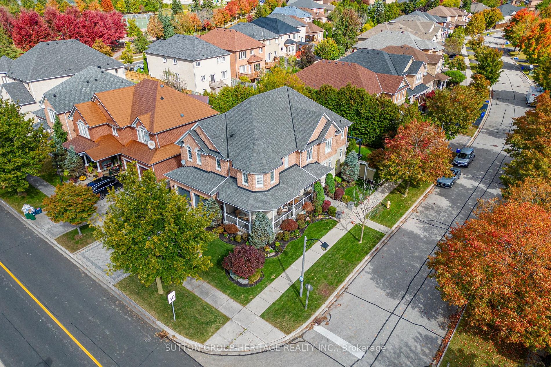39 Legacy Dr