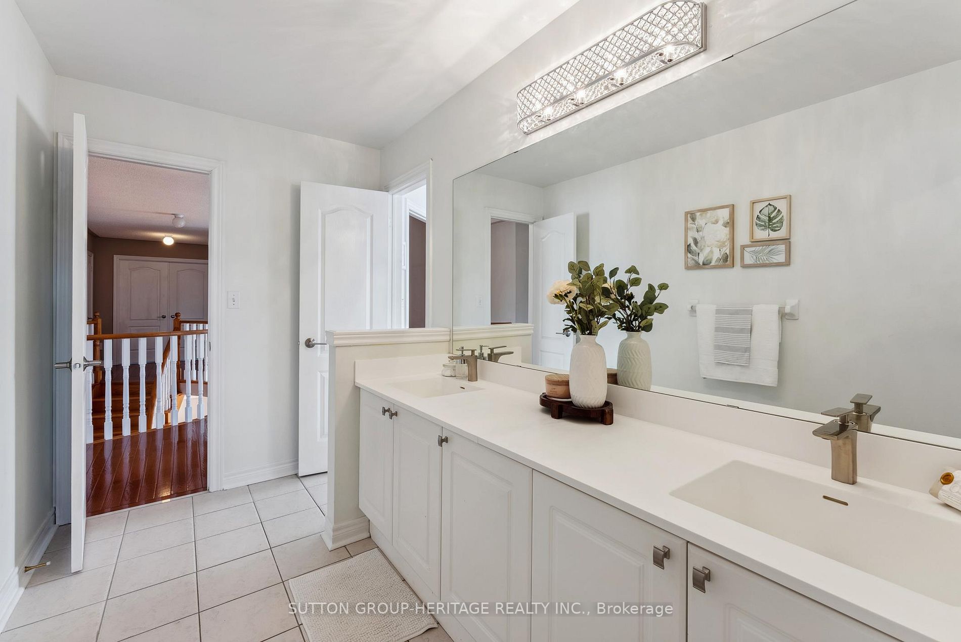 39 Legacy Dr