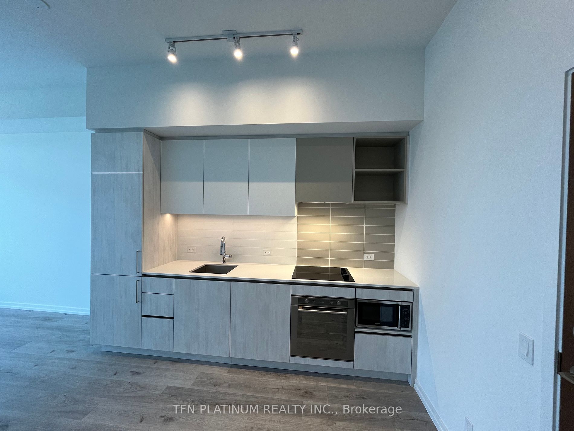 7890 Jane St, #4010