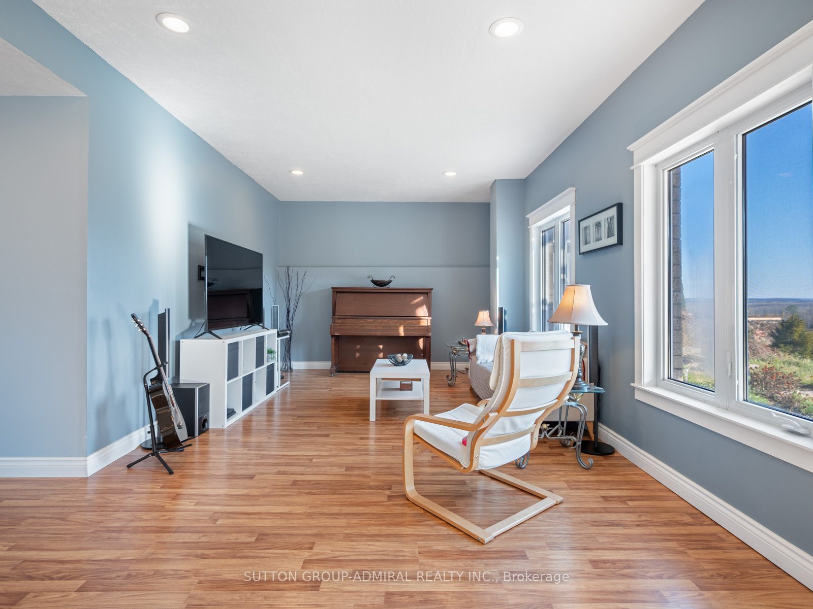 31 Grandview Cres
