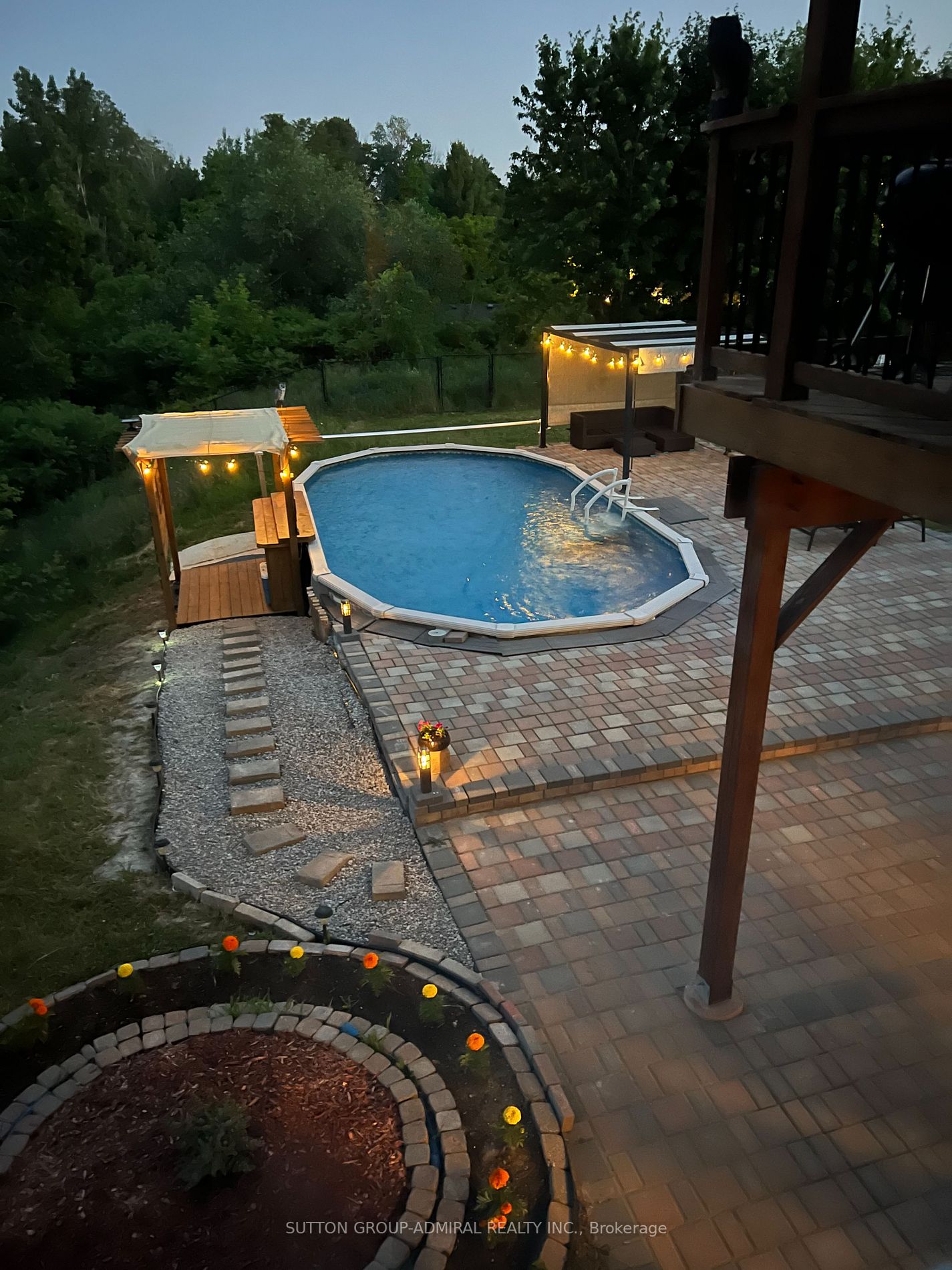 31 Grandview Cres