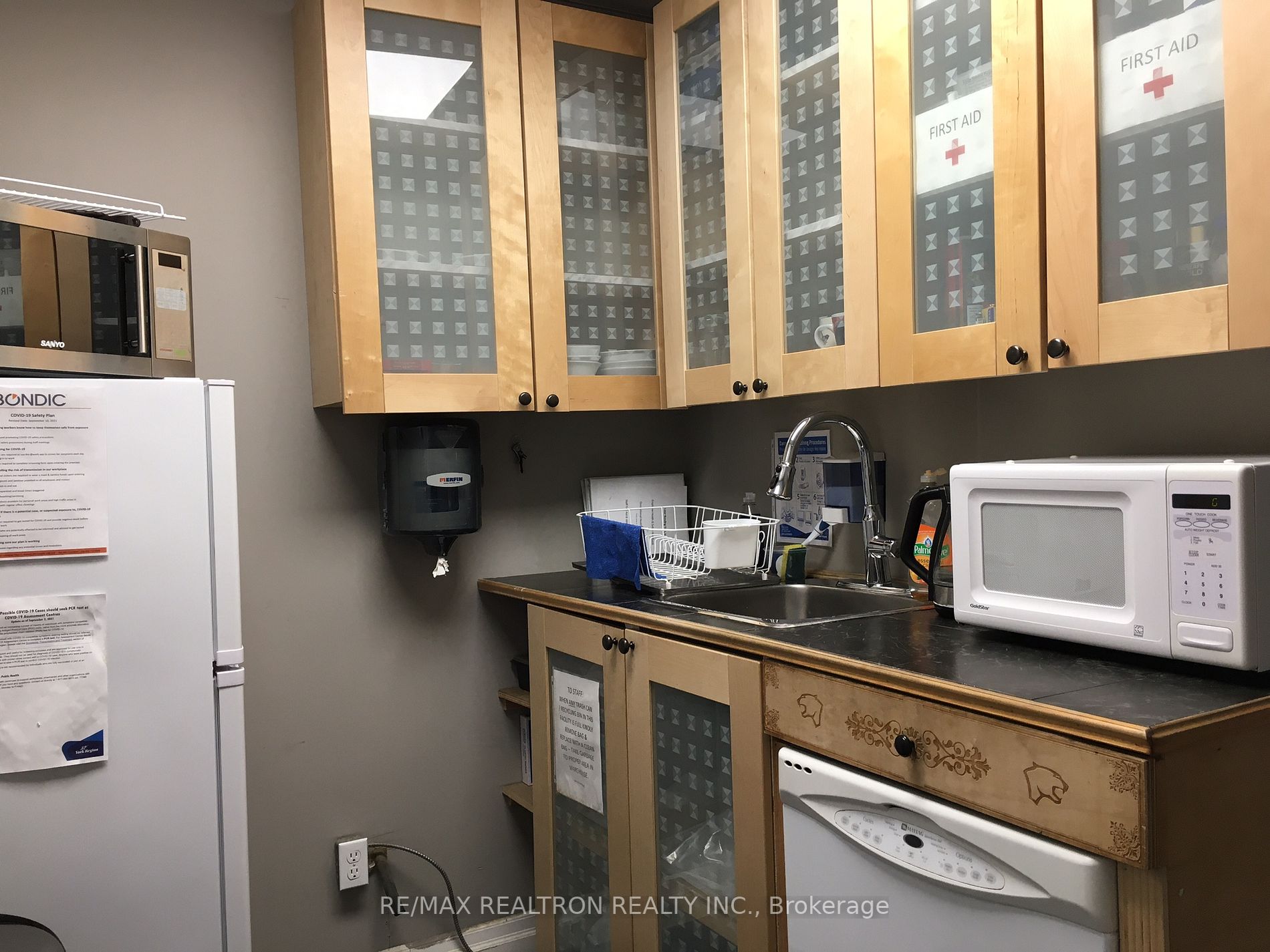 235 Industrial Pkwy S, #18