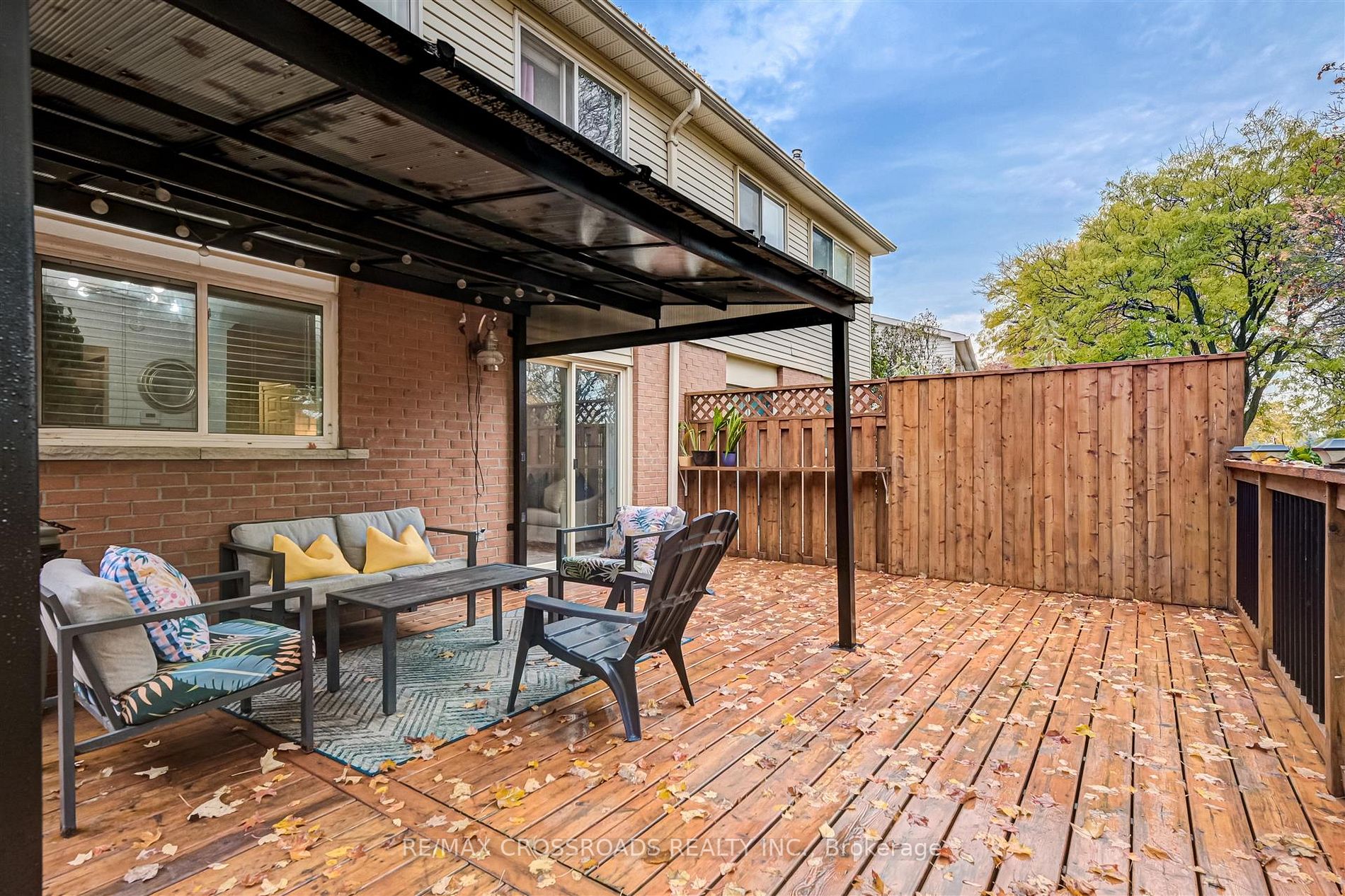 214 Collings Ave