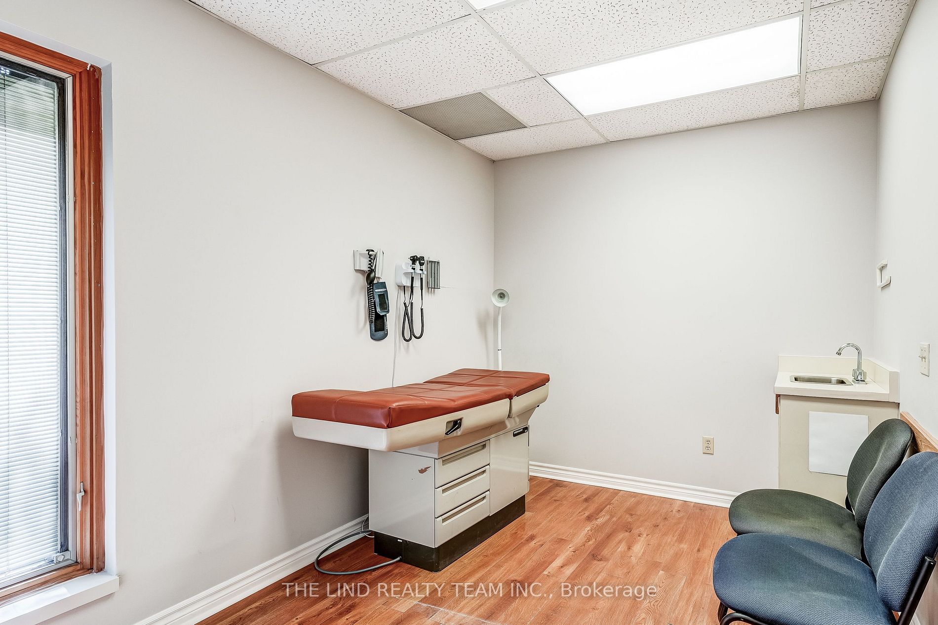 15017 Yonge St, #201