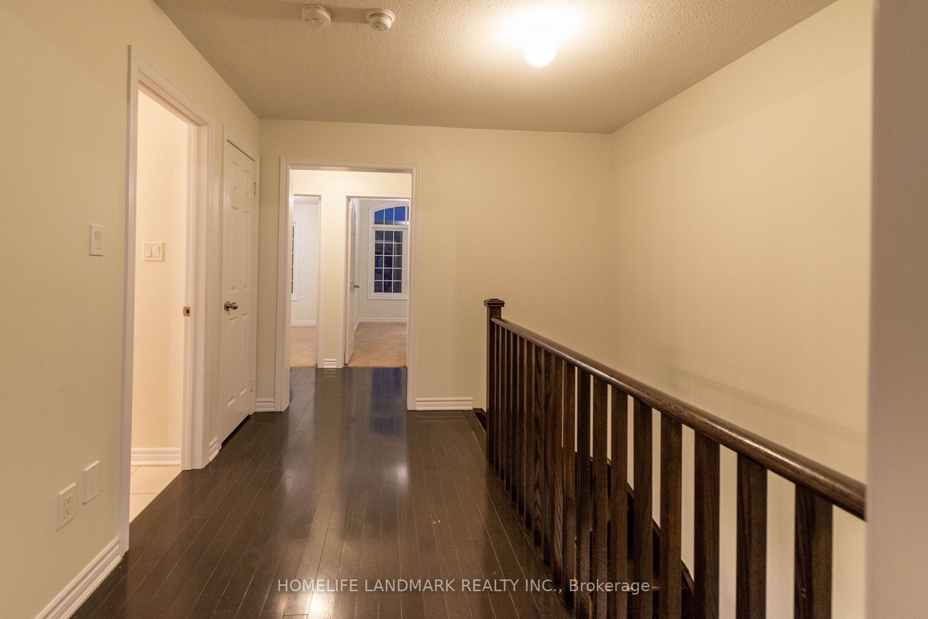 98 Farooq Blvd