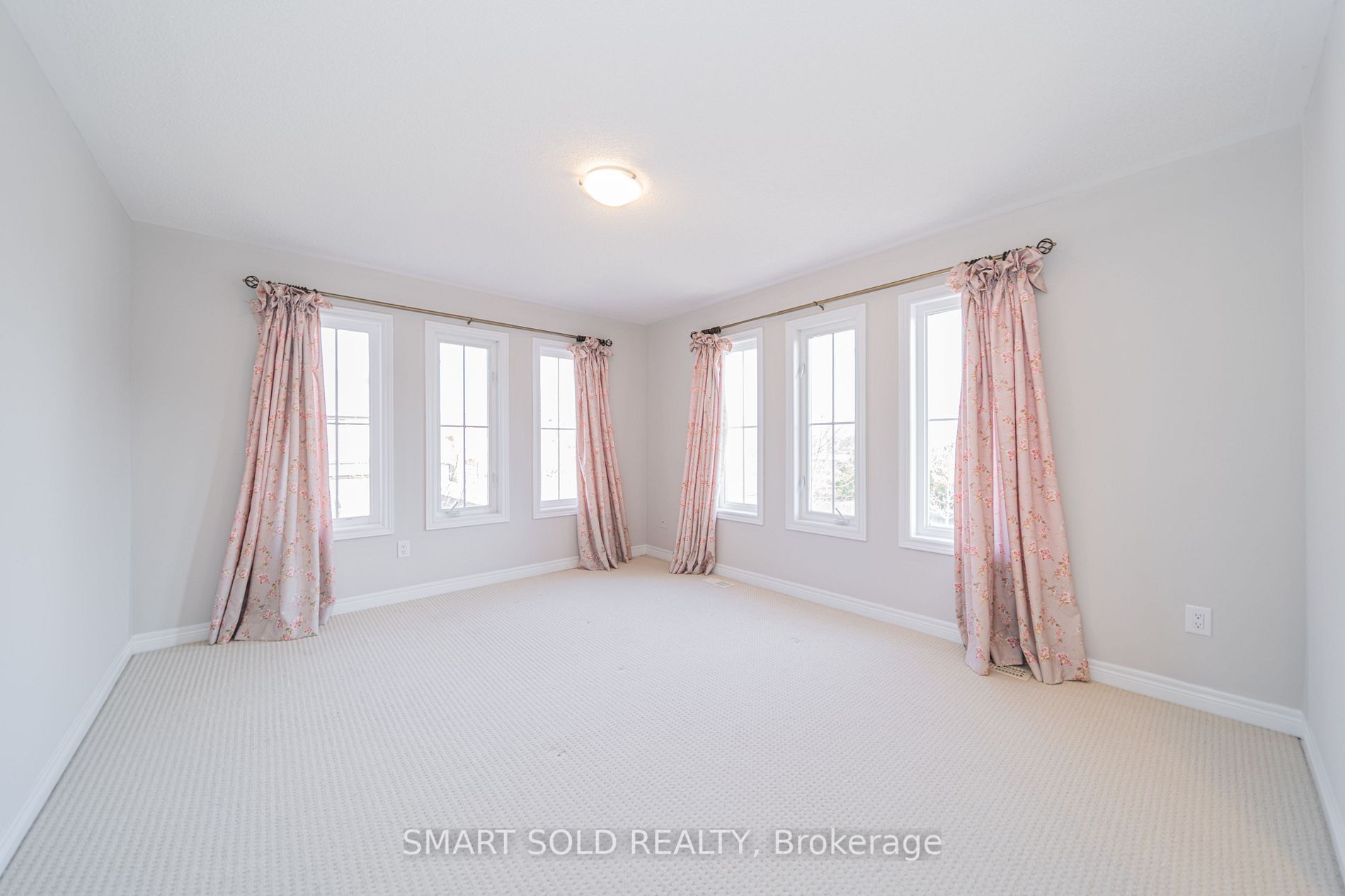 61 Herbert Wales Cres