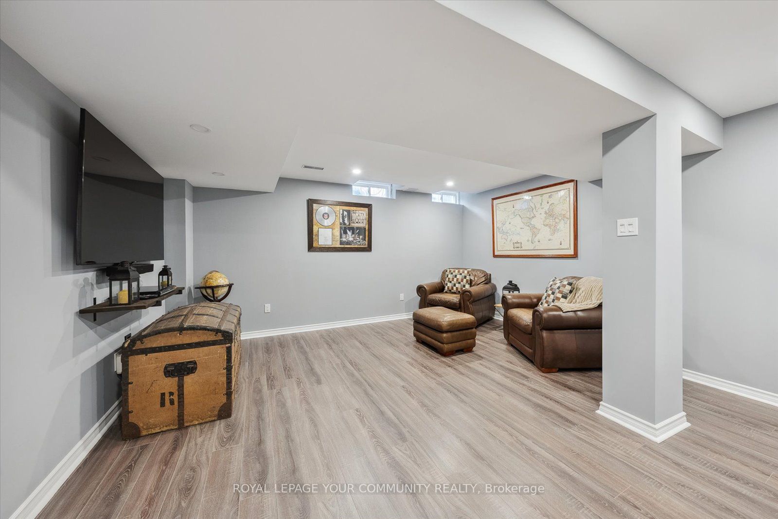169 Venice Gate Dr