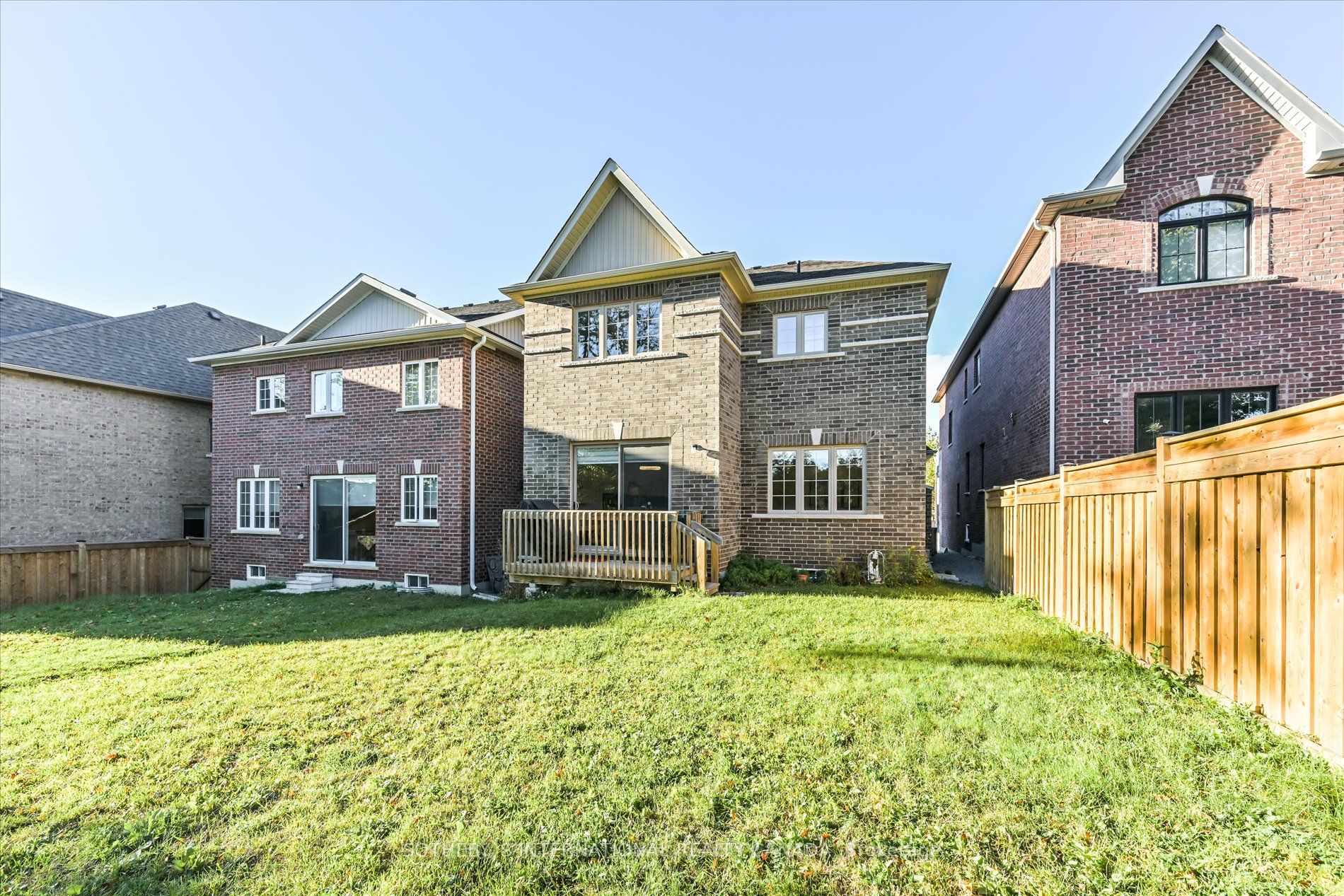 37 Manor Hampton St