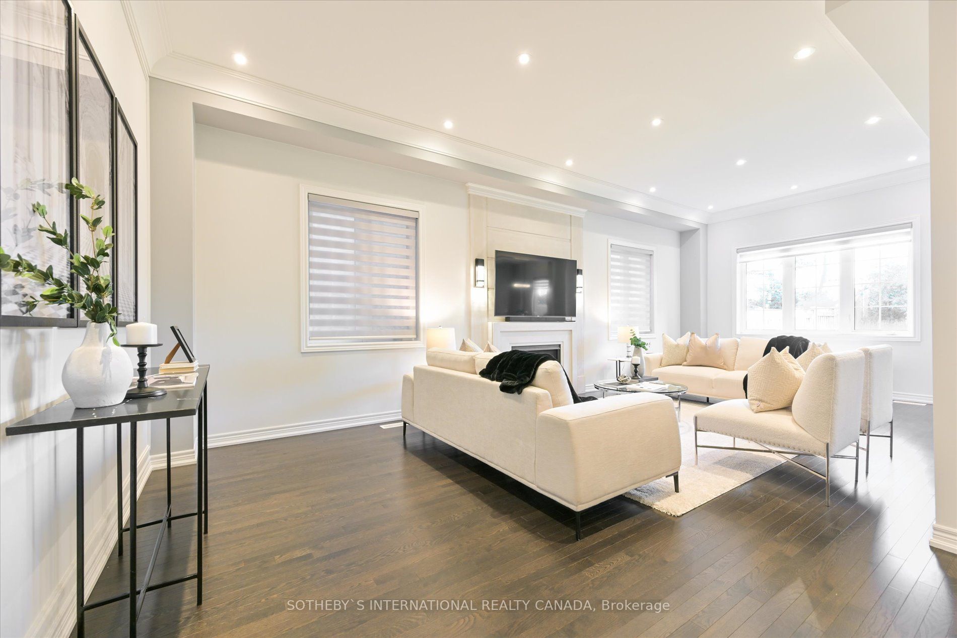 37 Manor Hampton St