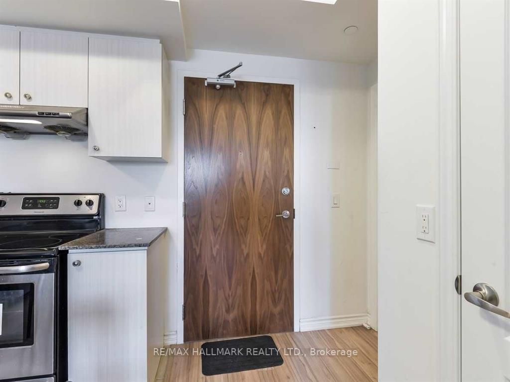 8323 Kennedy Rd, #203
